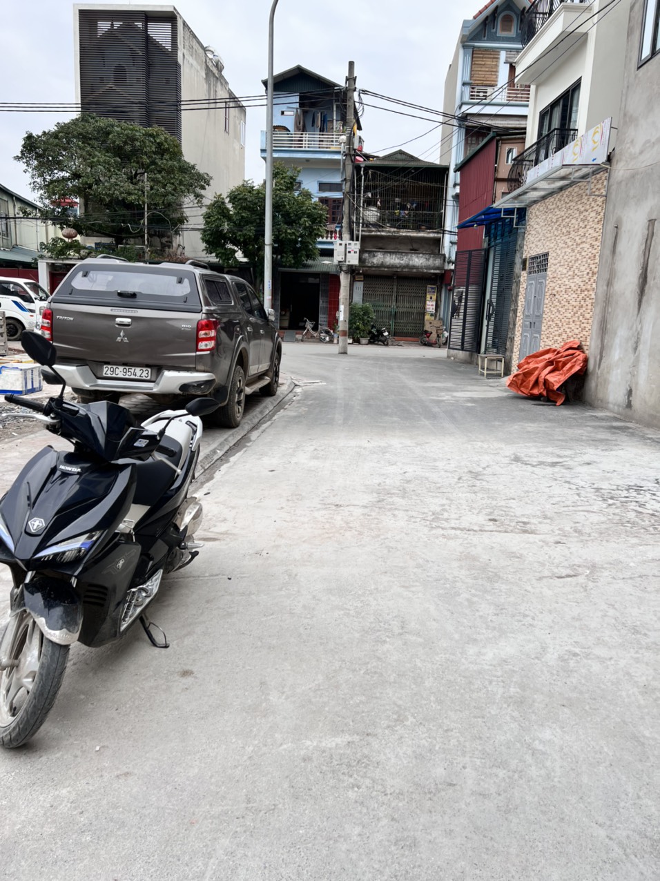 Đất Cửu Việt, Trâu Quỳ 43m2 ngõ thông ô tô, giá chỉ 3.35 tỷ.