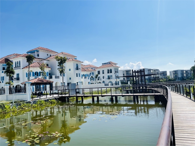 Chính chủ 3 căn biệt thự biểnv SUN FERIA Hạ Long