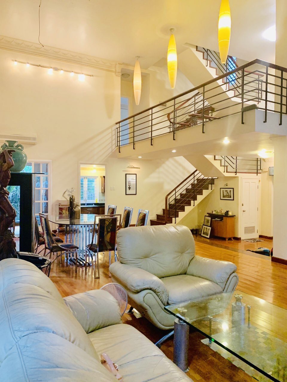 Cần Bán Biệt thự Hồ bơi sân vườn Hầm 3 tầng đường Nguyễn Văn Hưởng, Thảo Điền,TP. Thủ Đức , DT 16x32m, 110 Tỷ