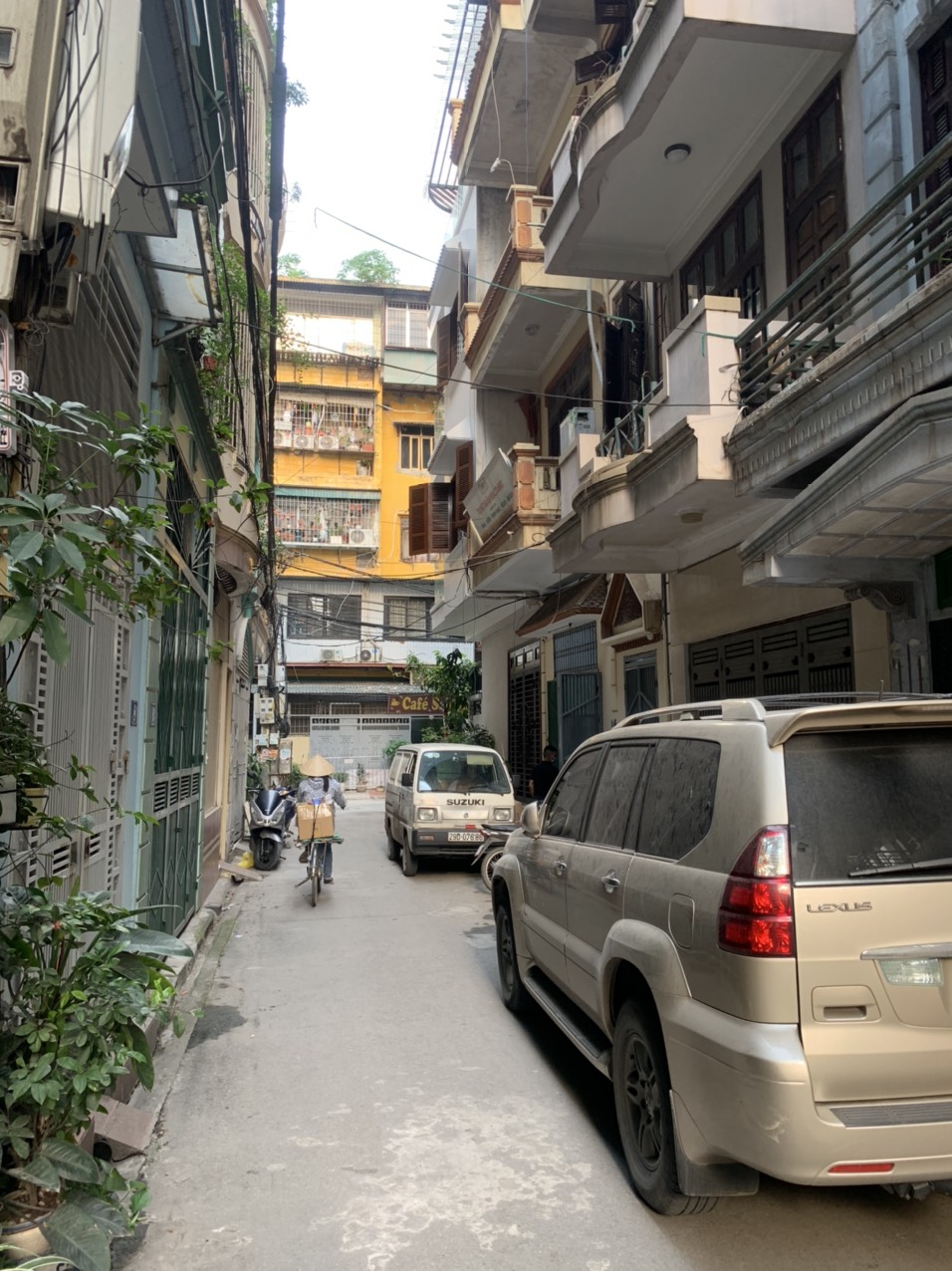 Bán nhà CHÍNH CHỦ phân lô ô tô vào nhà ngõ 1 Trần Quốc Hoàn, Phường Dịch Vọng Hậu, Cầu Giấy, Hà Nội.