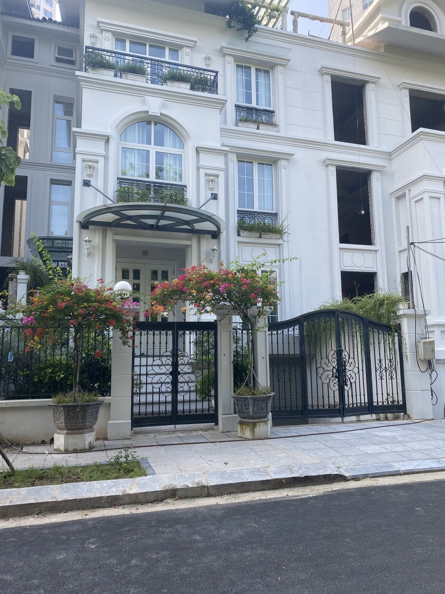 SIÊU PHẨM NHÀ MẶT PHỐ TAM KHƯƠNG - ĐỐNG ĐA - KD SIÊU ĐỈNH - 55m2 * 8 TẦNG - THANG MÁY - 16 TỶ