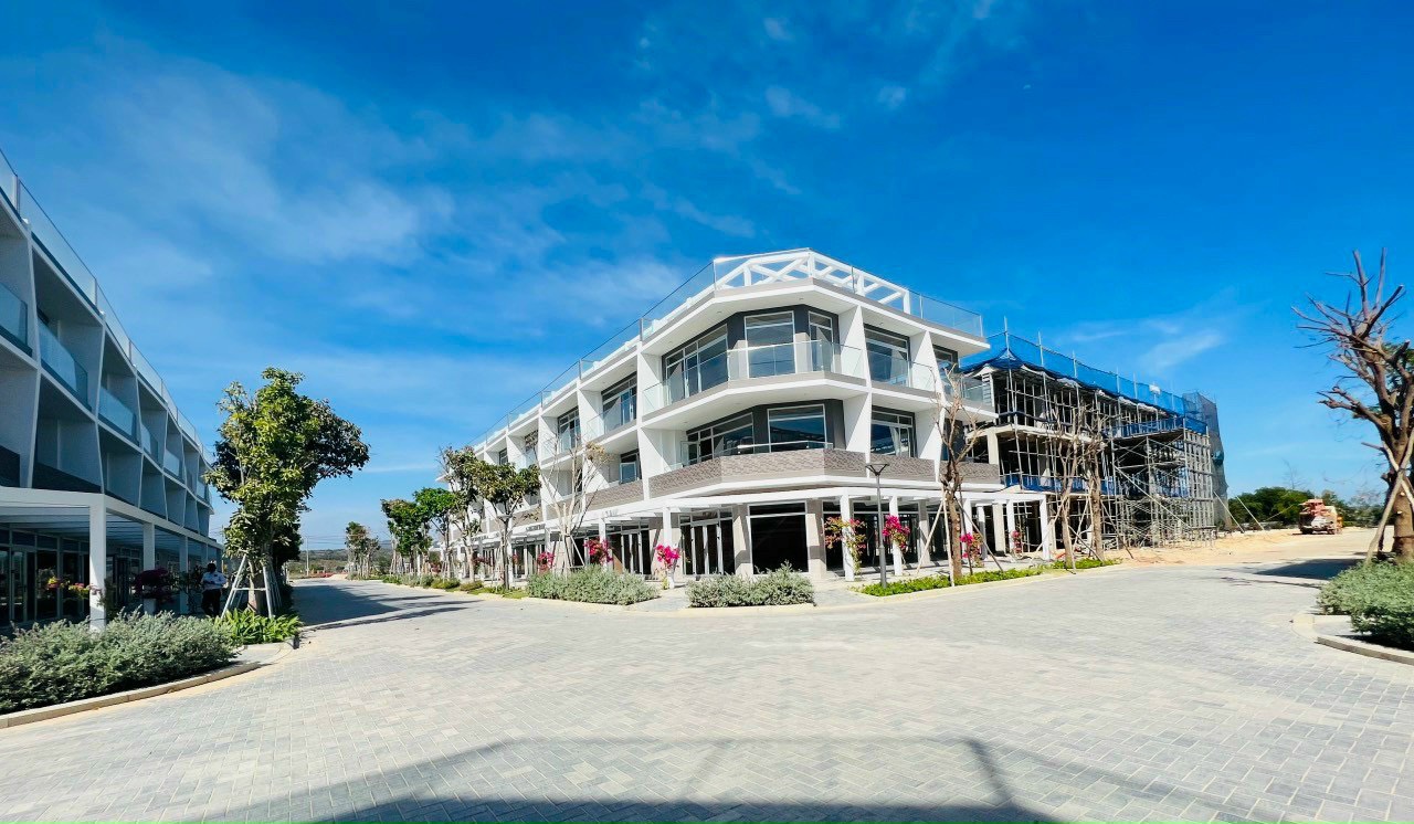 Nhà phố- shophouse- shoptel - căn hộ Thanh Long Bay sở hữu vị trí đẹp nhất Kê Gà- Bình Thuận