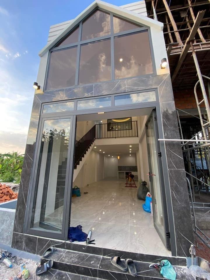 Cần bán nhanh nhà đang xây thiết kế hiện đại tại ấp 5 Đạo Thạnh Tp. Mỹ Tho