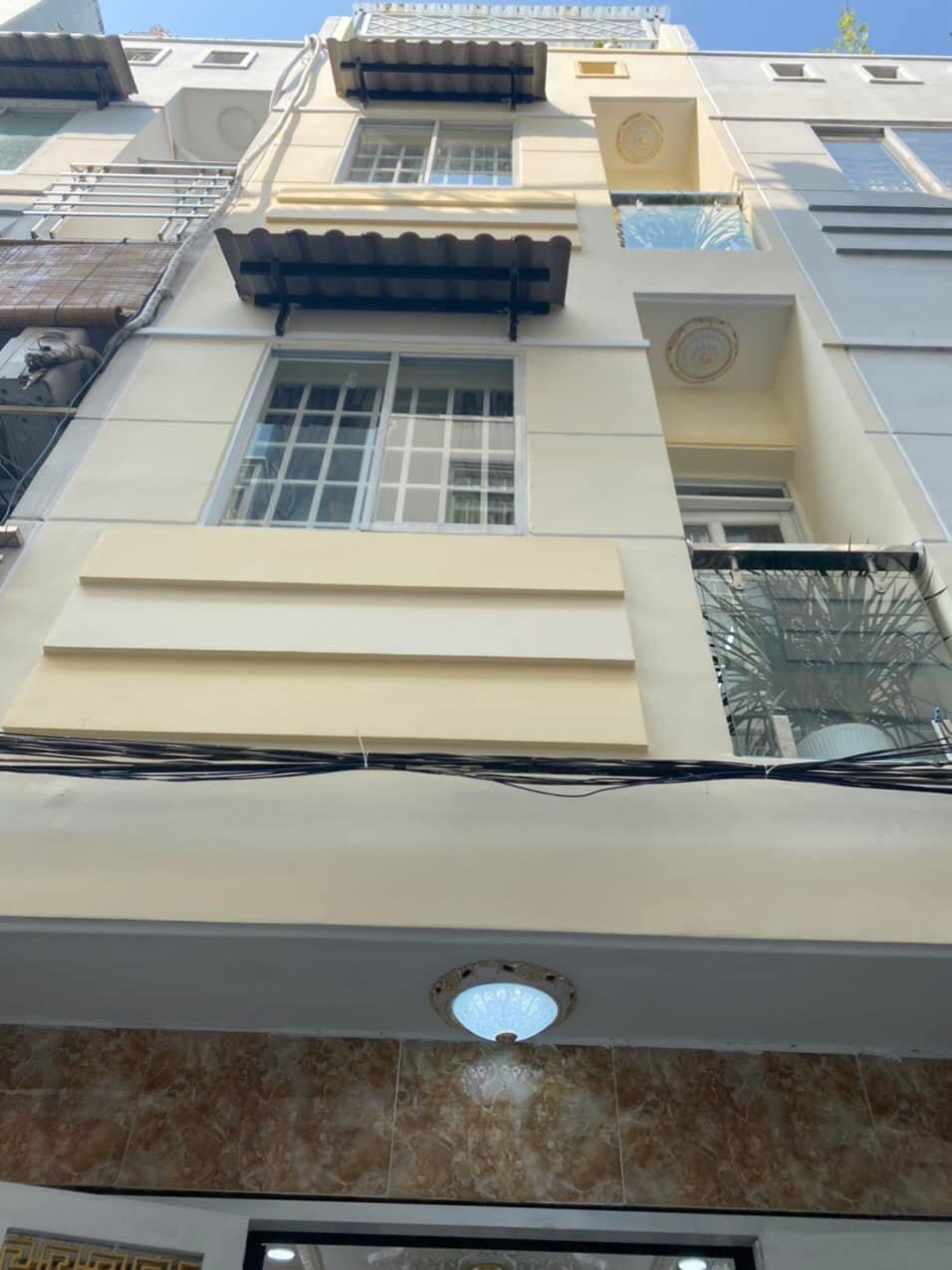 NHÀ MỚI CÔNG NĂNG TIỆN ÍCH TRANG BỊ ĐẦY ĐỦ TẠI Q7 GÍA 5.45 TỶ