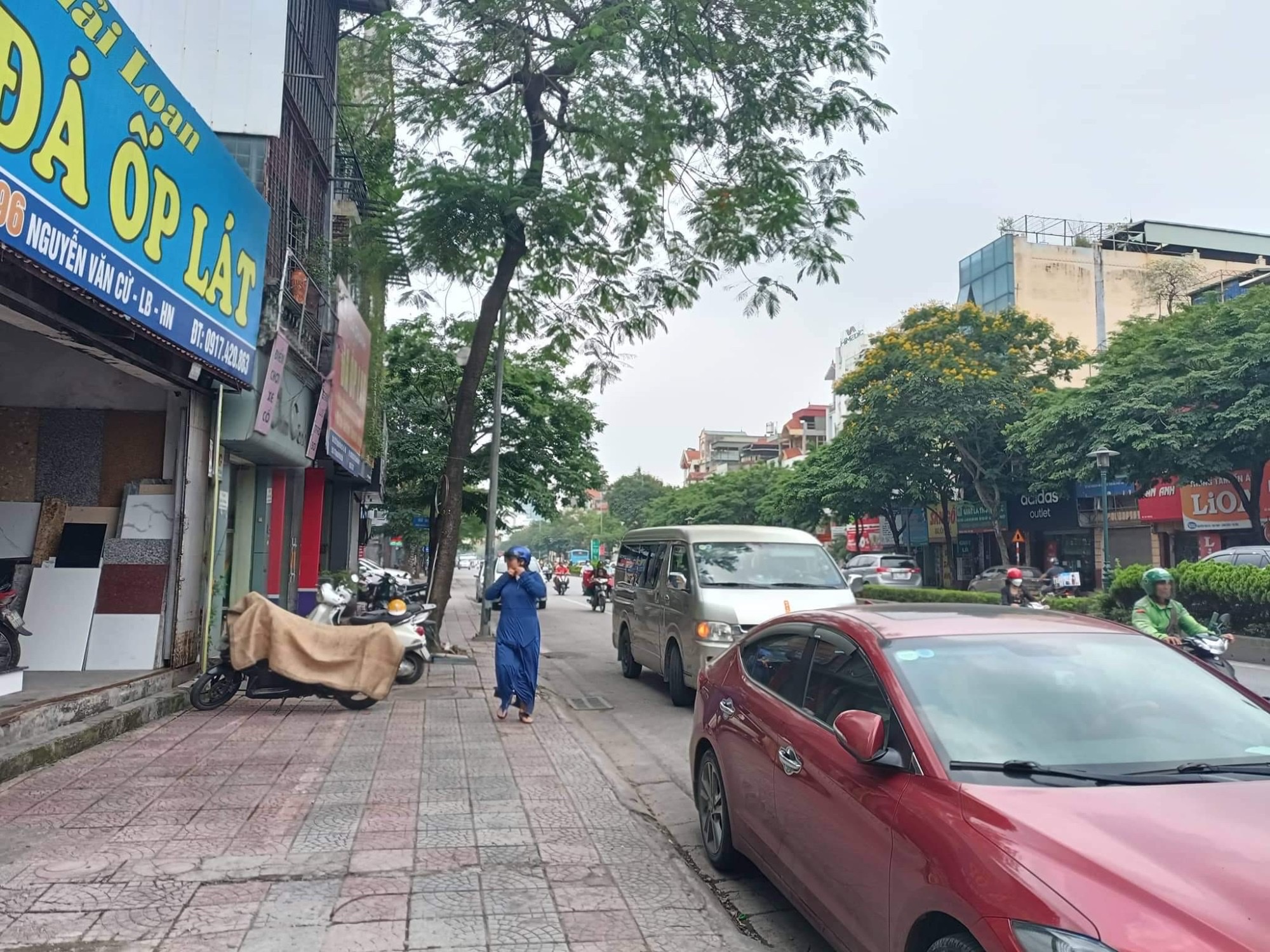 Mặt PHỐ Nguyễn Văn Cừ, gần ngã tư Hồng Tiến, KD ĐỈNH, MT 5,5 m, DT 45mx4t , 10,9 Tỷ