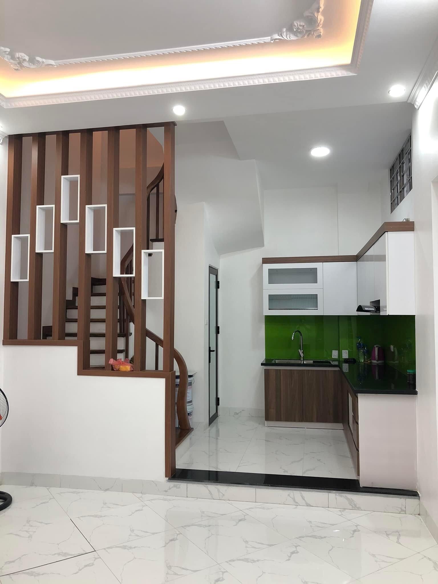 Bán nhà mới phố Thụy Khuê, ô tô đỗ - gần sát mặt phố, 38M*5T, giá 5,48 tỷ