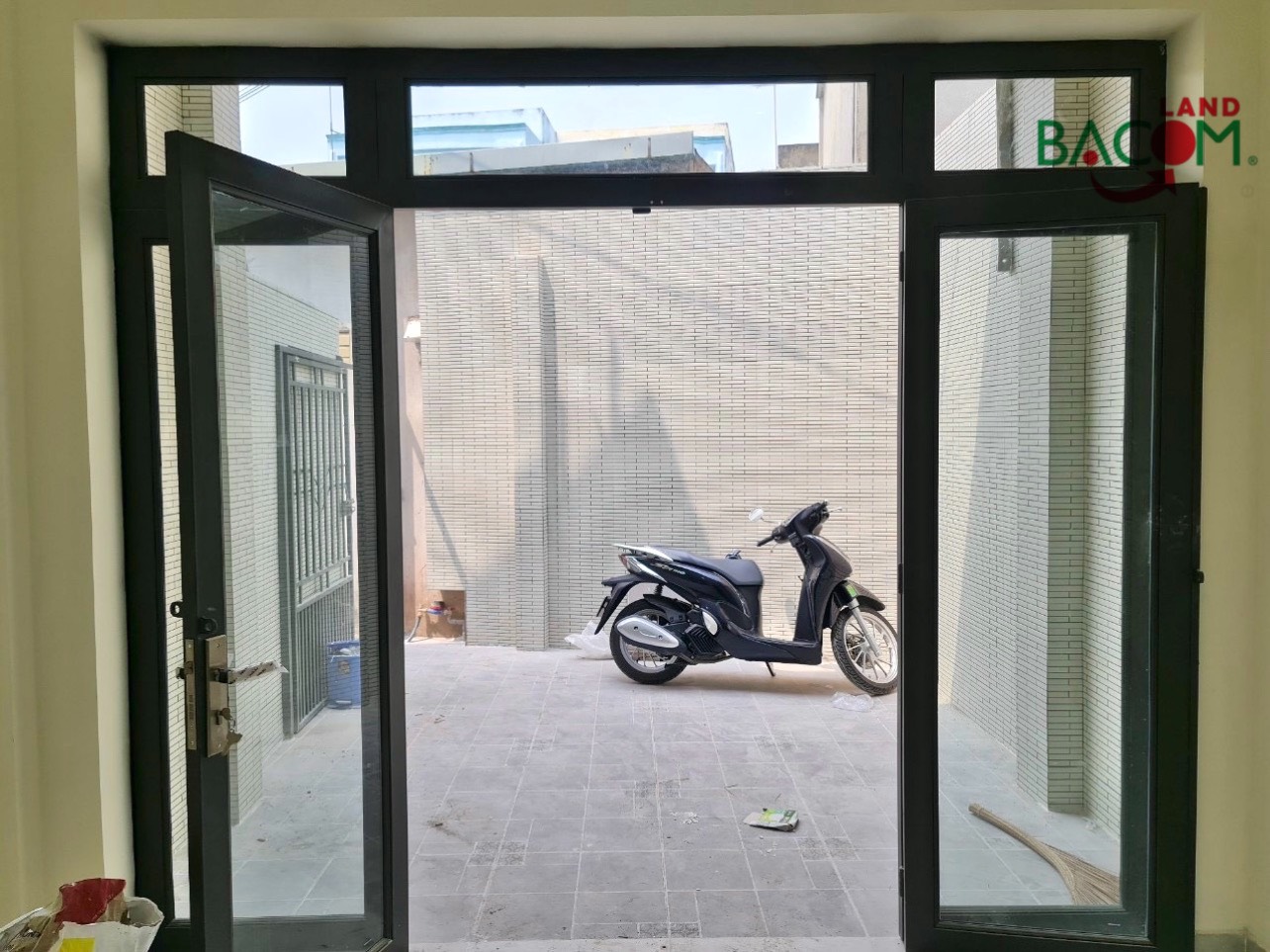 Bán nhà gác lửng 74m2 SHR thổ cư (P. Quang Vinh)