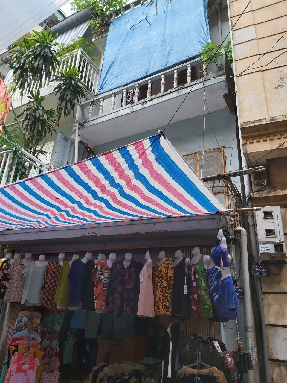 Hàng bắt nợ, rẻ hơn tt 20% Nhà 3 tầng tại Quan Thổ 1, quận Đống Đa- Hà Nội. 8,5 tỉ