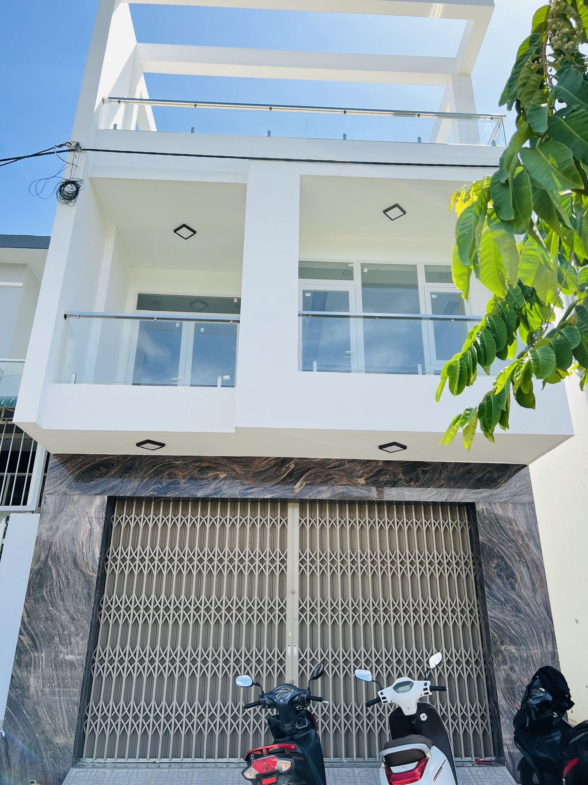 Bán nhà phố mặt đường Đại lộ Võ Nguyên Giáp Vĩnh Thái, Nha Trang