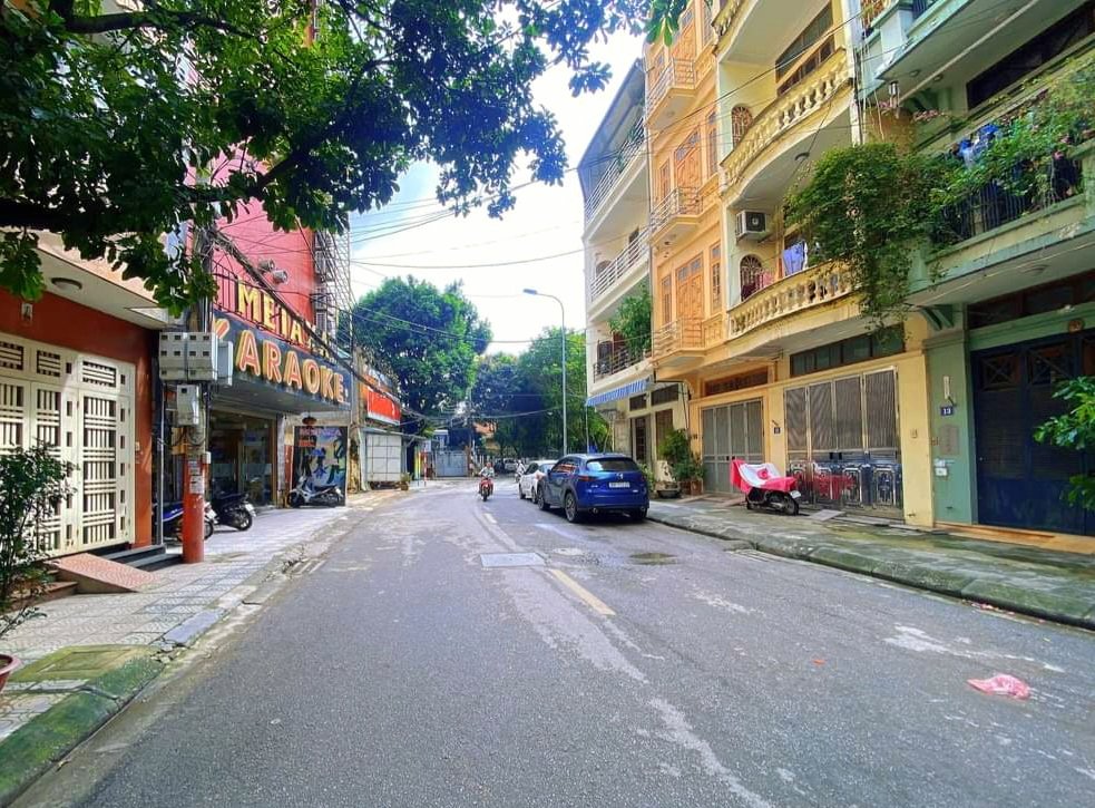 MẶT PHỐ Phạm Thận Duật, 5 tầng, phù hợp cả ở, và cho thuê kinh doanh mặt tiền tầng 1