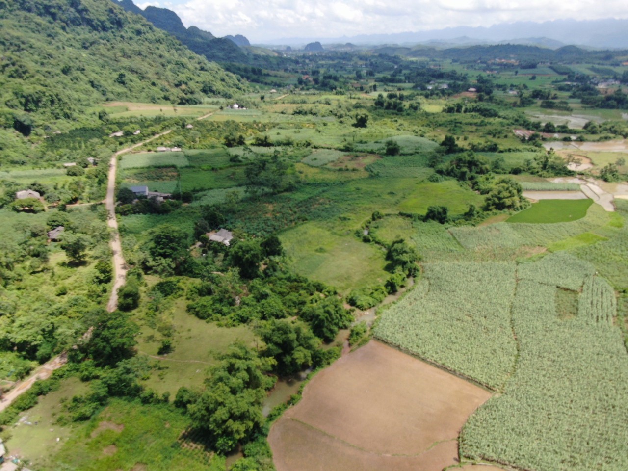 gần 1,3ha tai xã Mỹ Hoà Tân Lạc Cho đất khu công nghiệp tương lai, đường câo tốc chỉ hơn 3,x tỷ có phải rẻ