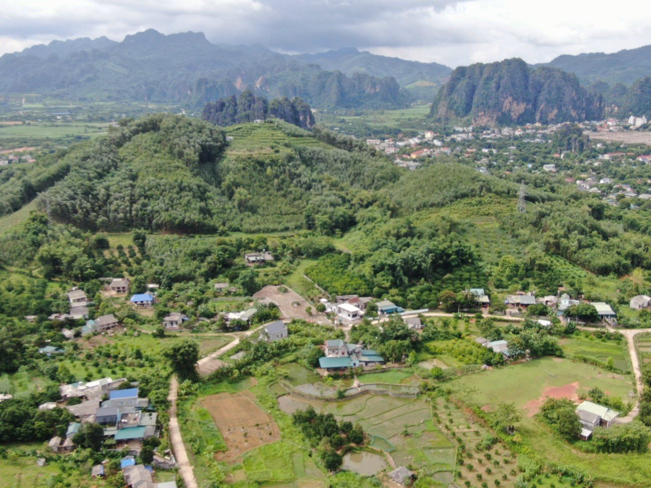 1000m2 xóm Khì, thị trấn Mãn Đức( 200m2 đất ở đô thị) gần Mường Khến heritage hơn 1,x tỷ thời điểm hiện tại