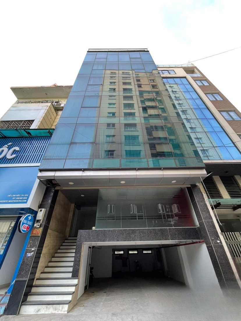 Cho thuê Tòa nhà mặt phố Thái Hà 700m x Mặt tiền 8m