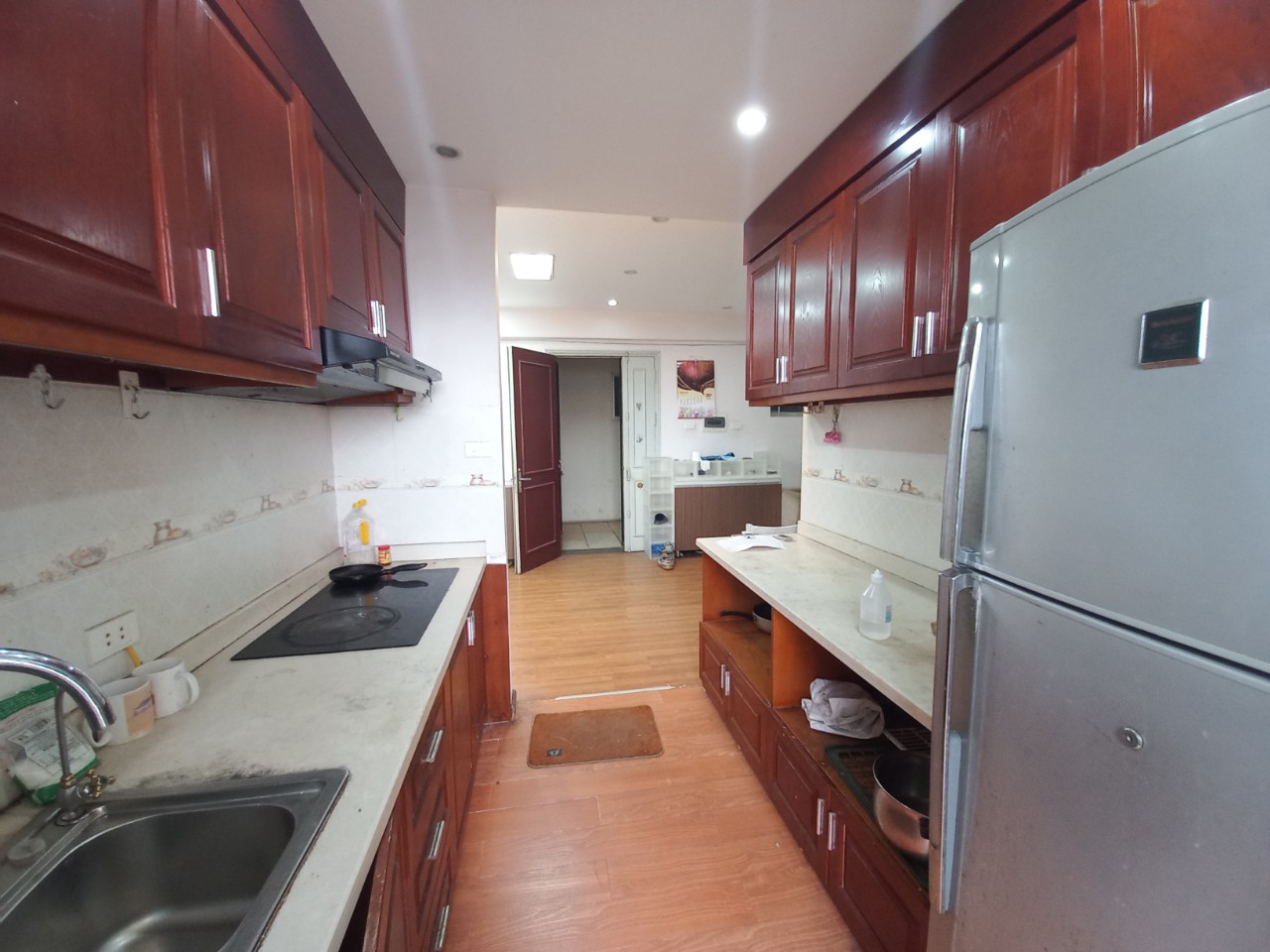 Chính chủ cần bán căn 3PN 92.15m2 tầng trung nhà OCT1 - ĐN1 Bắc Linh Đàm giá rẻ