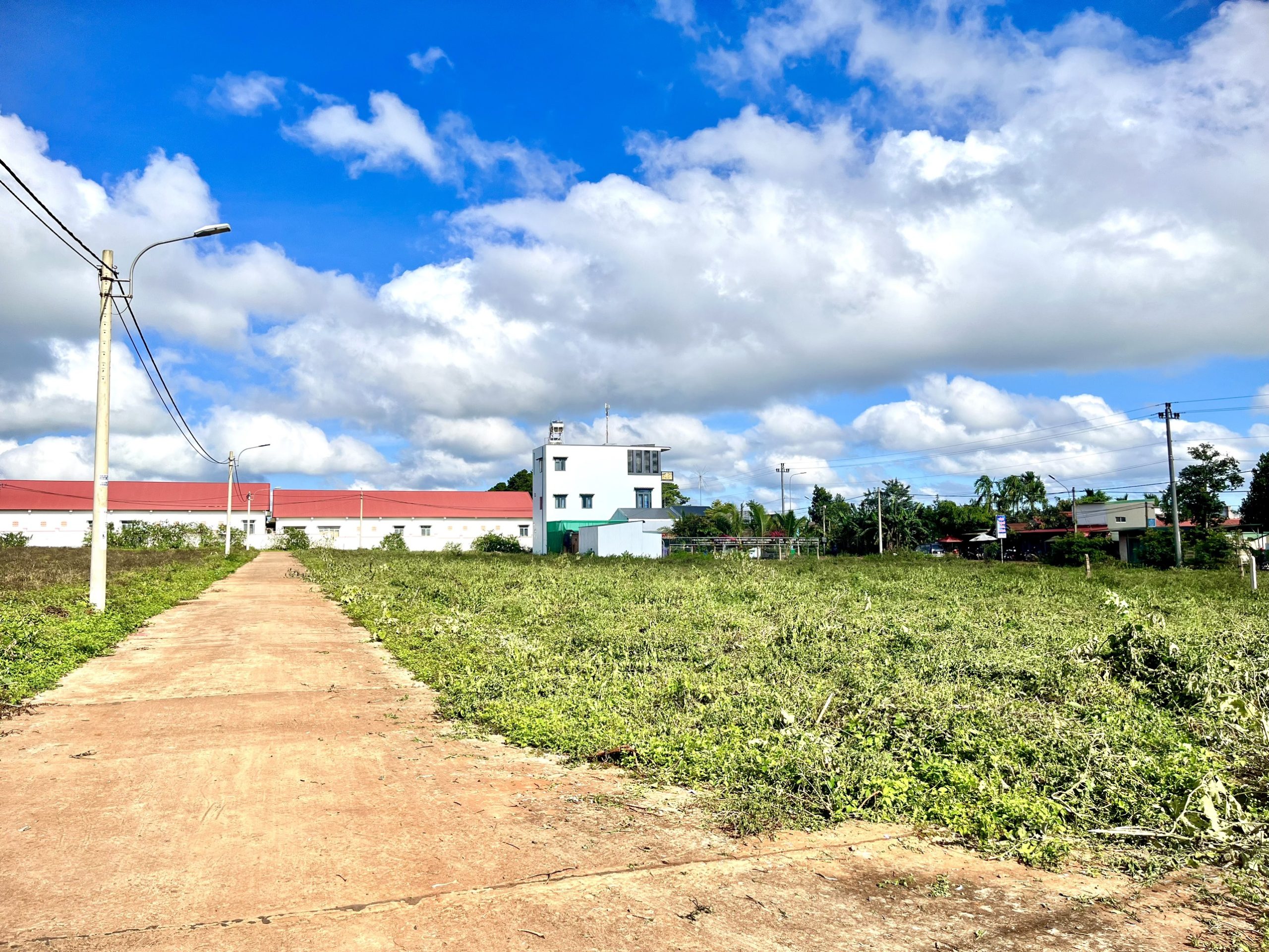 Đất nền sổ đỏ ngay trung tâm hành chính mới ven Tx. Buôn Hồ.Giá đợt 1 chỉ 899 triệu/nền (bao thuế phí).