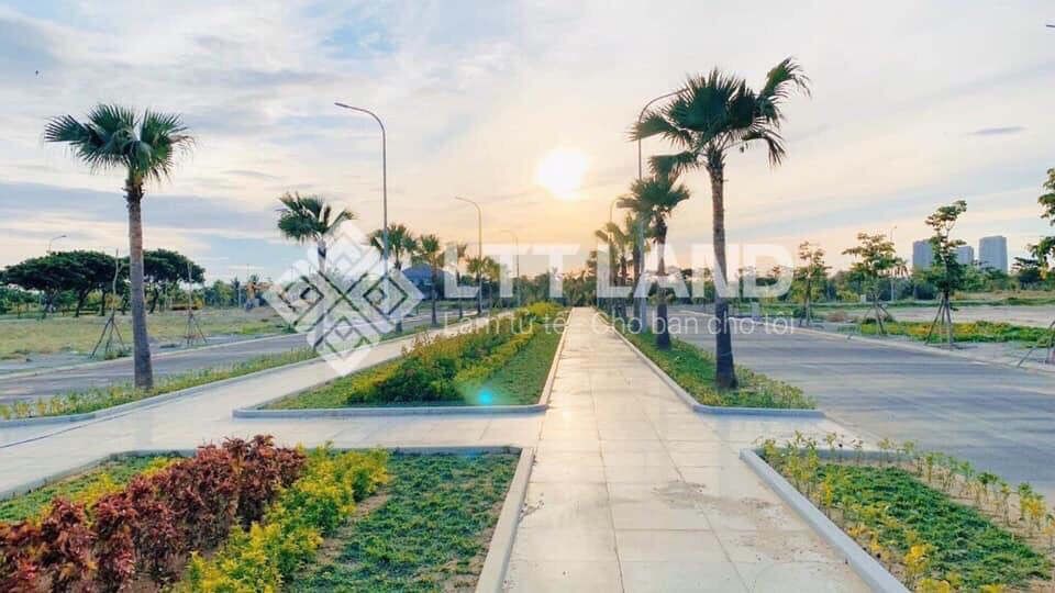 Chính chủ cần bán lô đất 102m2 fpt kẹp vệt cây xanh đẹp đối diện công viên
