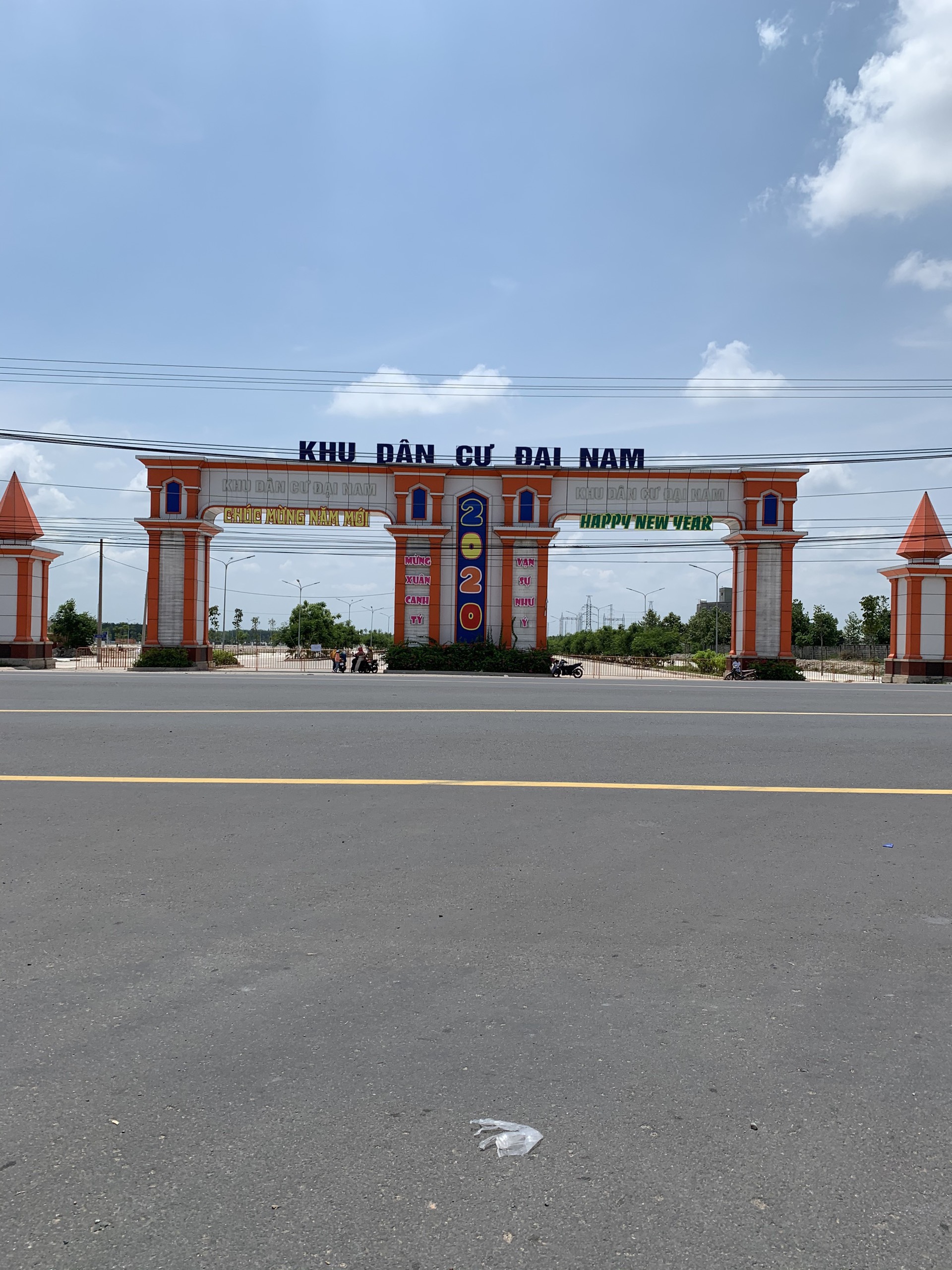 Chính chủ bán thu hồi vốn lô đất Đại Nam, đường chính, gần chợ và kcn Minh Hưng