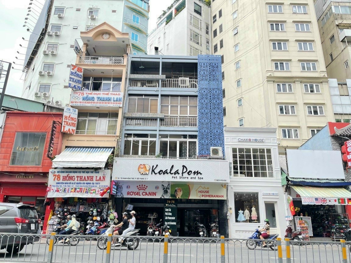 Cho Thuê Nhà Mặt Tiền Số 74-76 Phạm Hồng Thái, Bến Thành, Quận 1. 8x18m, 4 tầng