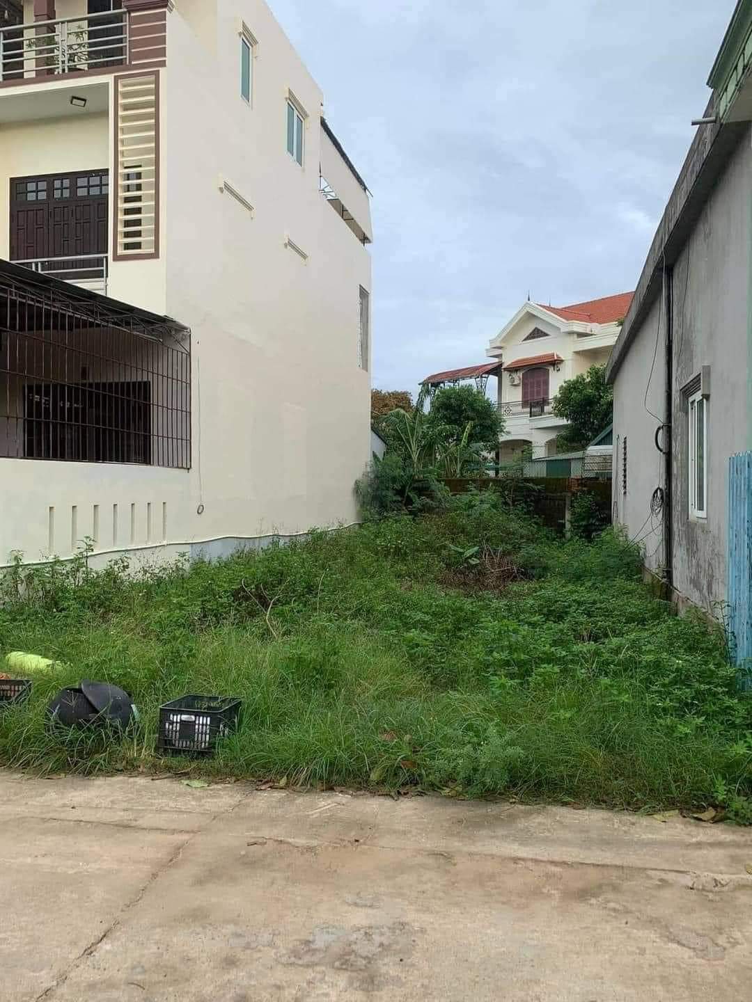 CẦN BÁN GẤP LÔ ĐẤT THỔ CƯ TRUNG TÂM TP - GẦN TRƯỜNG TH HÀM NGHI, DT:7x19m - GIÁ 1,8xxTỶ. LH: 097.248.74.74