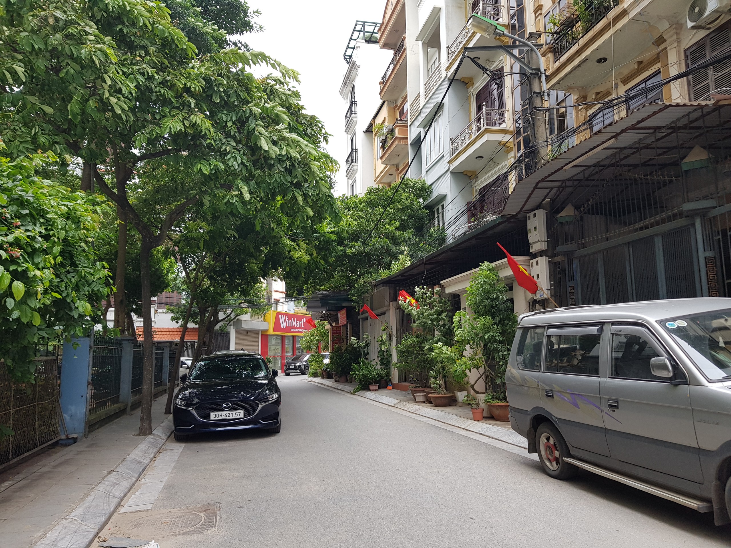 Bán nhà phân lô ngõ 106 Hoàng Quốc Việt , Cầu Giấy , Hà Nội 65m nhỉnh 13 tỷ