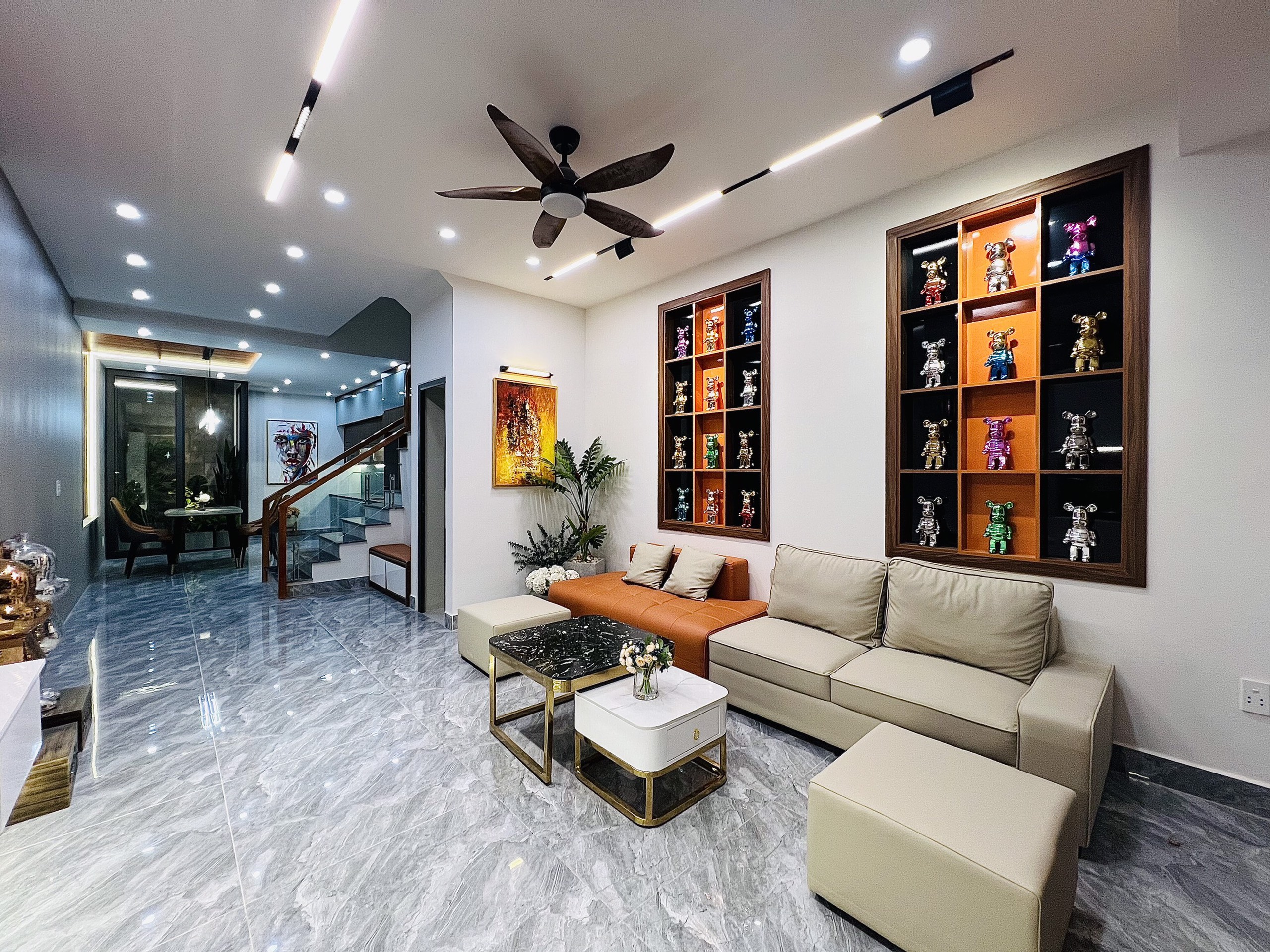 Bán nhà Dư Hàng 72m x 4 tầng mới xây mặt ngõ, ngõ thông phố trung tâm lê chân. Ngõ nông 2,5m, 1 thẳng ăn ngay