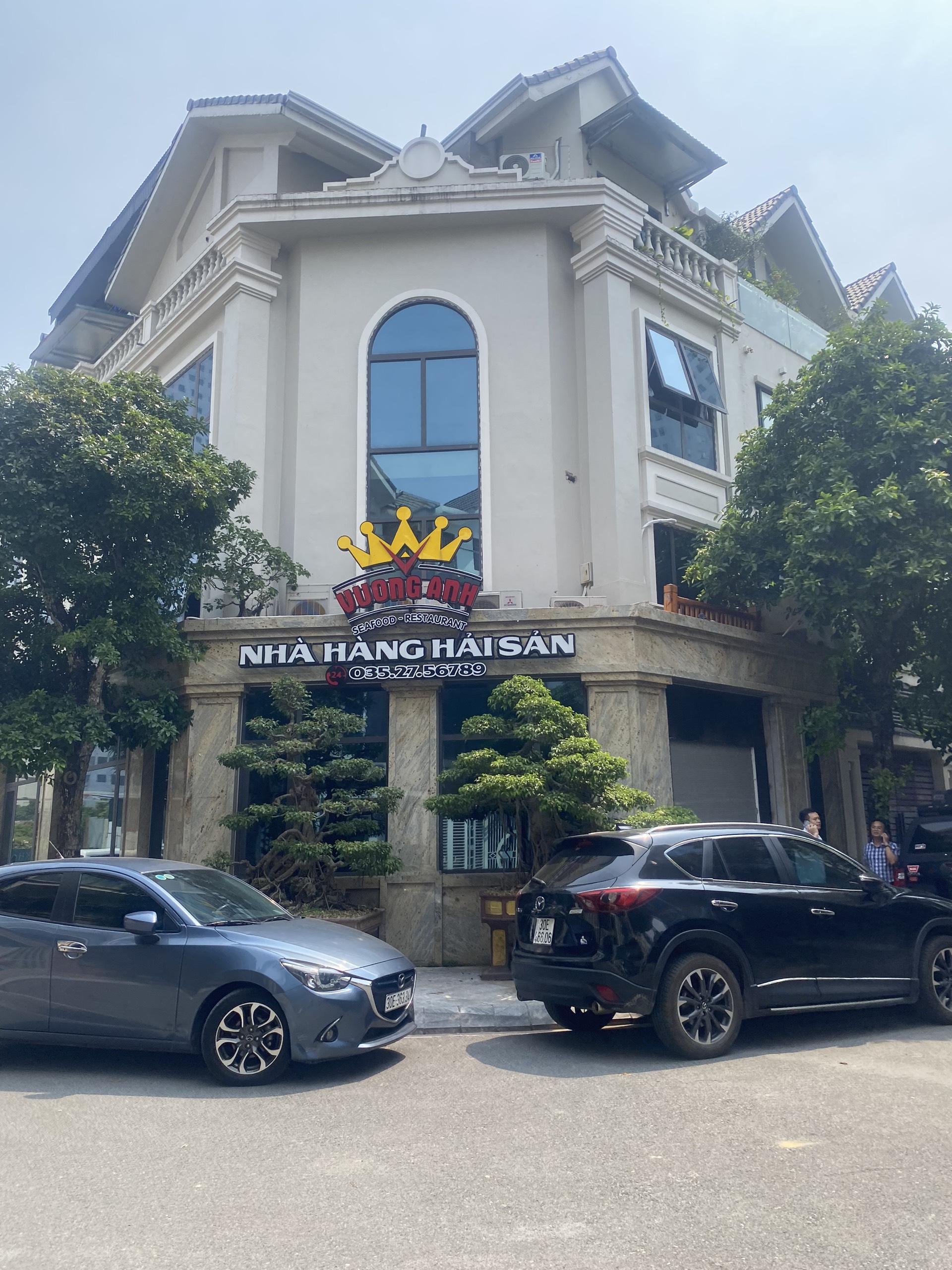 Cho thuê lô góc mặt phố Phan Đình Phùng - Ba Đình mặt tiền 15m.