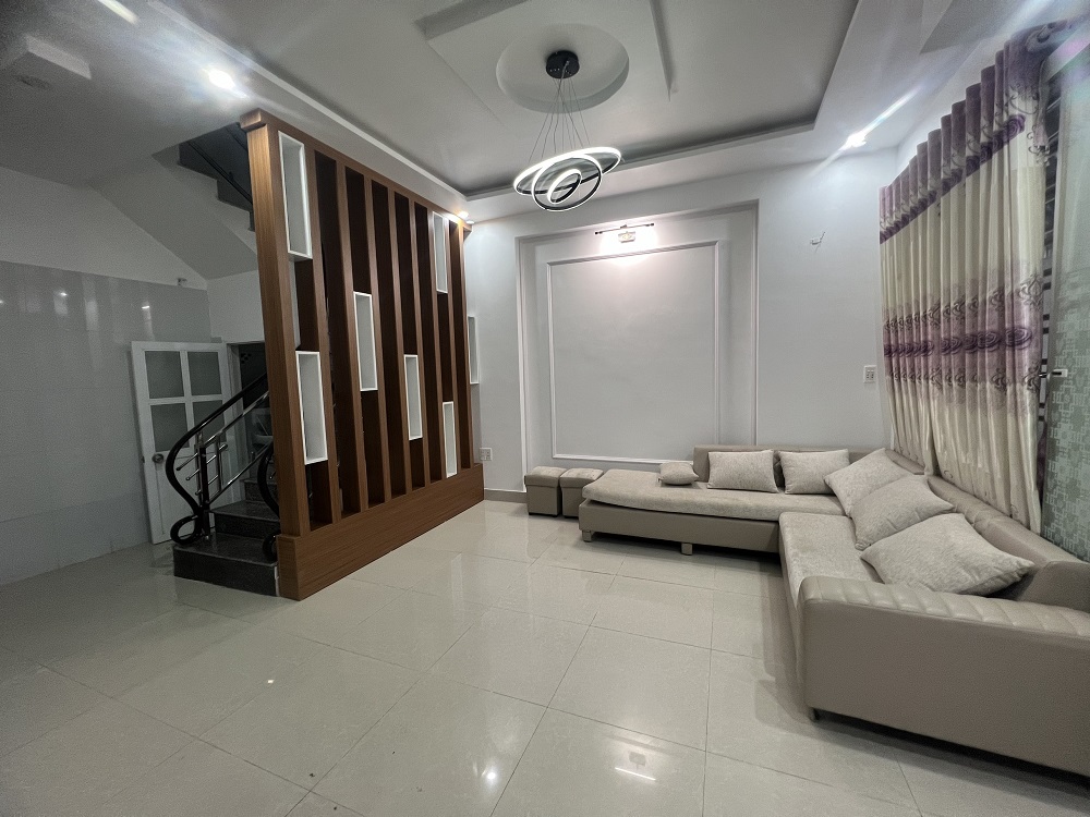 Siêu phẩm nhà 4 tầng phố Thiên Lôi - Lê Chân giá chỉ 2.290 tỷ thỏa thuận