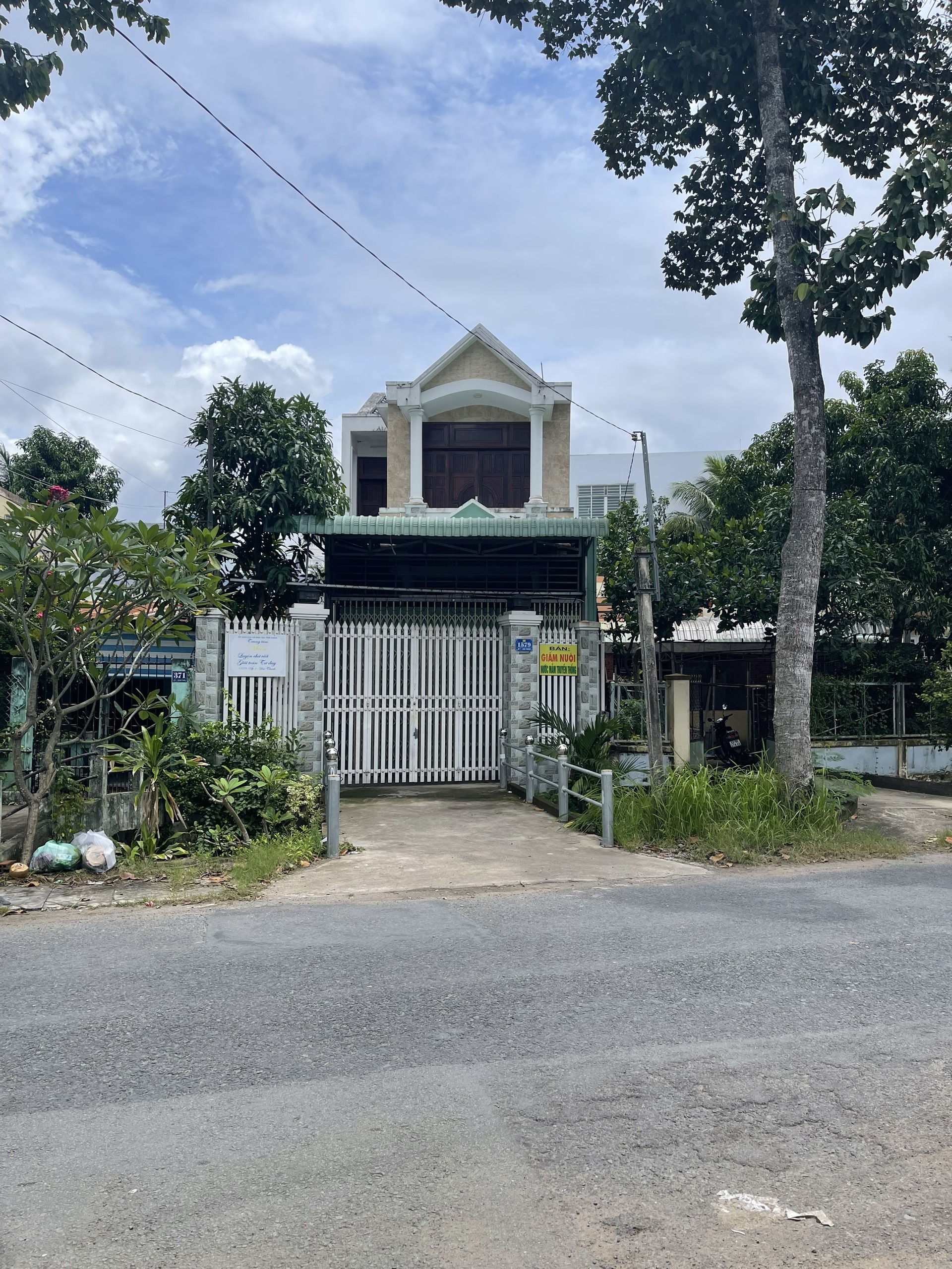 Cần bán gấp nhà mặt tiền ấp 1 Đạo Thạnh Tp. Mỹ Tho Tiền Giang