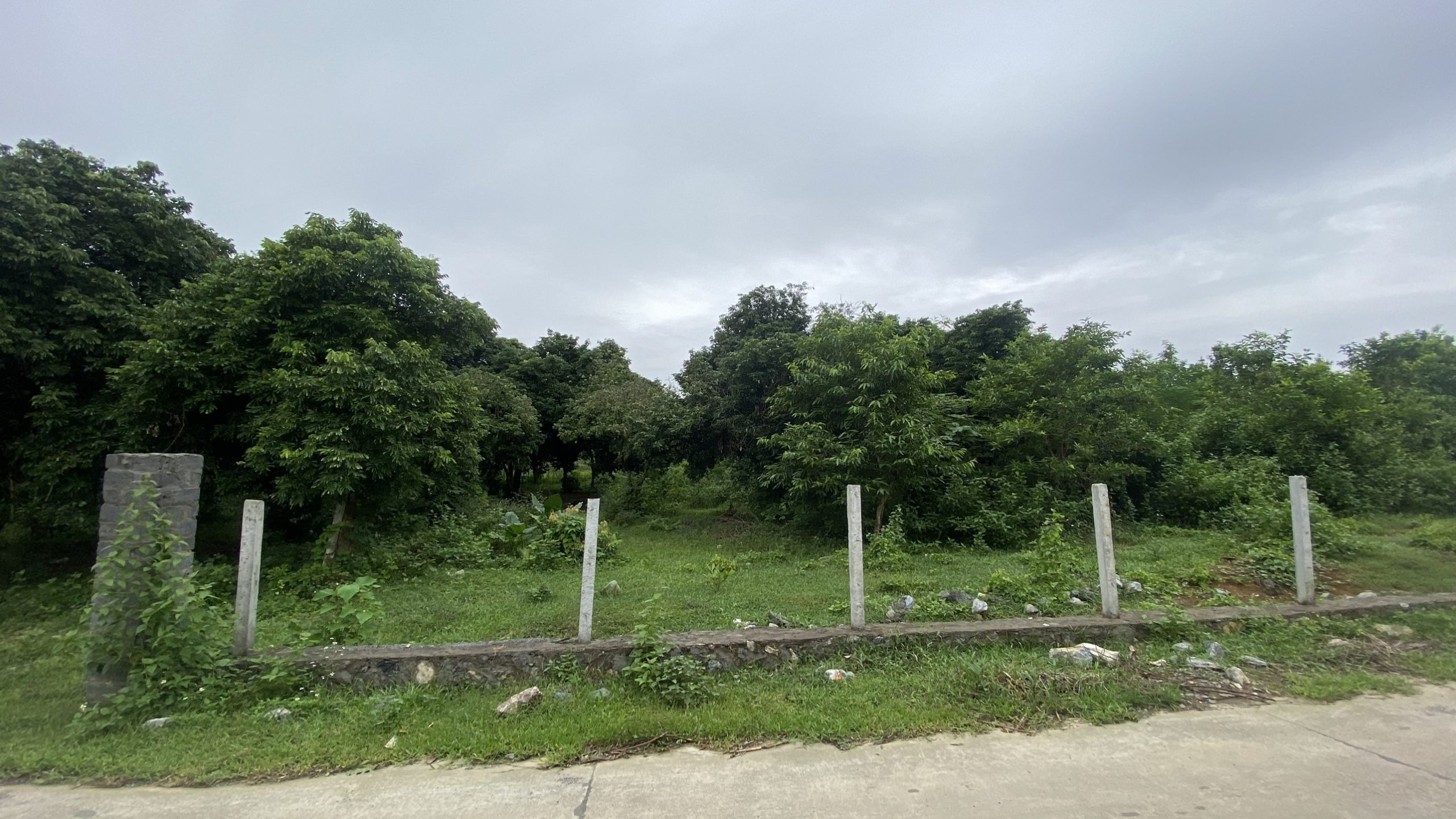 BÁN GẤP SIÊU PHẨM 2 MẶT TIỀN CÓ DT 6818m2 CÁCH SÂN GOLF SKYLAKE CÓ 700m