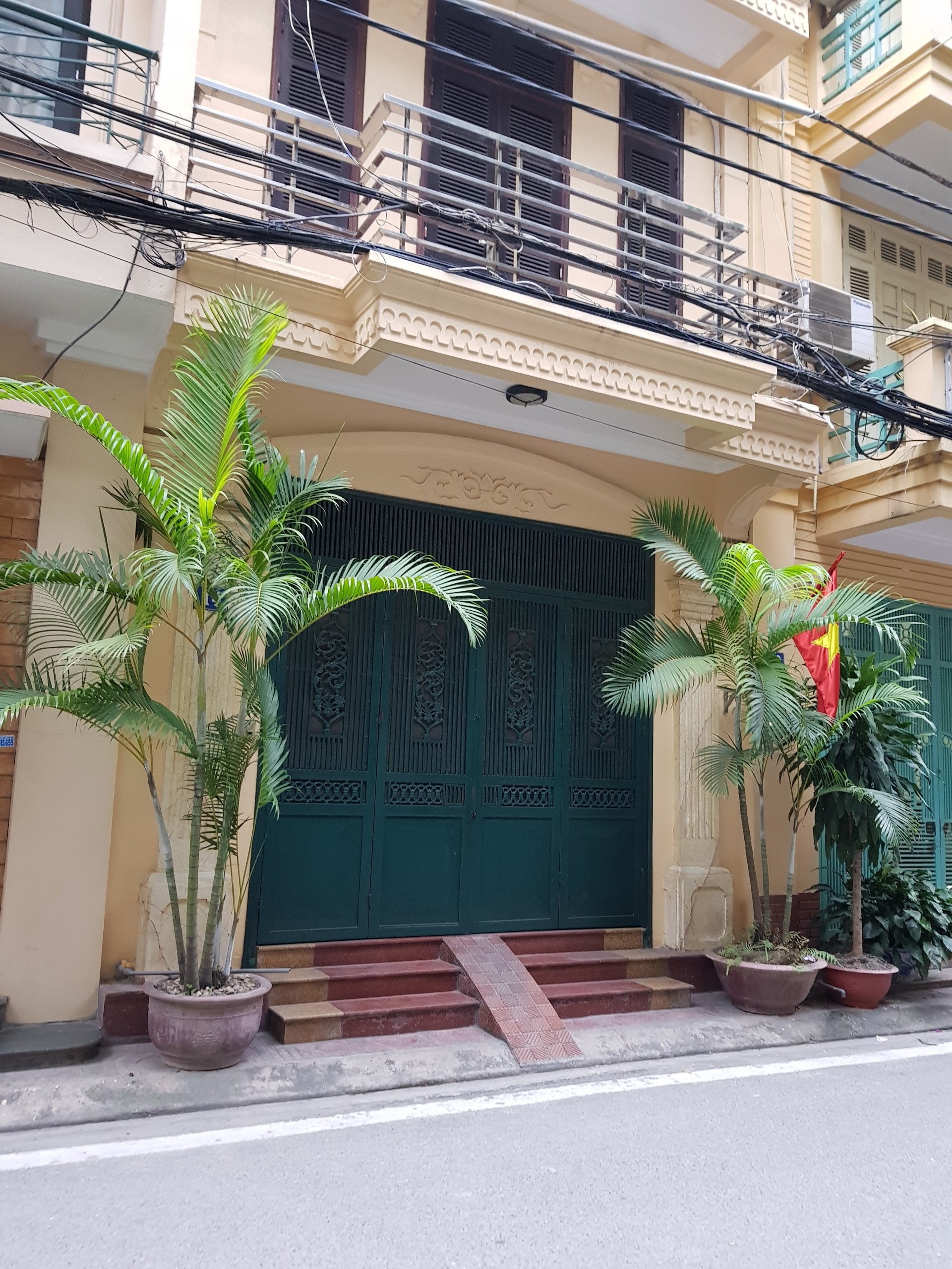 Chính chủ bồ đội nghỉ hưu bán nhà liền kề 105 Xuân La , Tây Hồ 65m 12 tỷ , sổ chính chủ