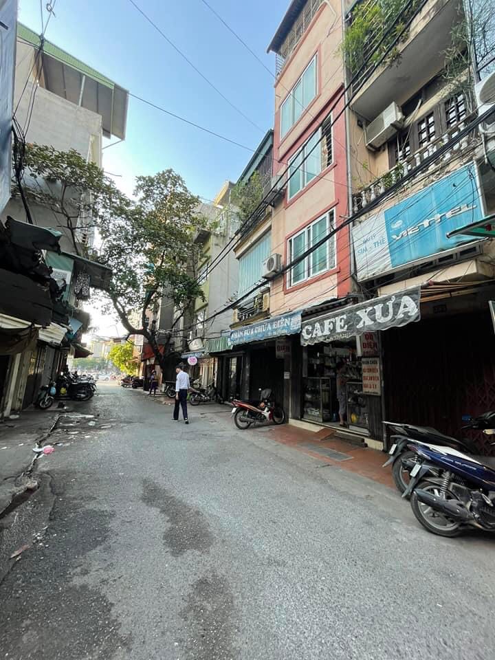 BÁN NHÀ MẶT PHỐ ĐÊ LA THÀNH, KINH DOANH SẦM UẤT, 21M*4T, GIÁ 4,68 TỶ