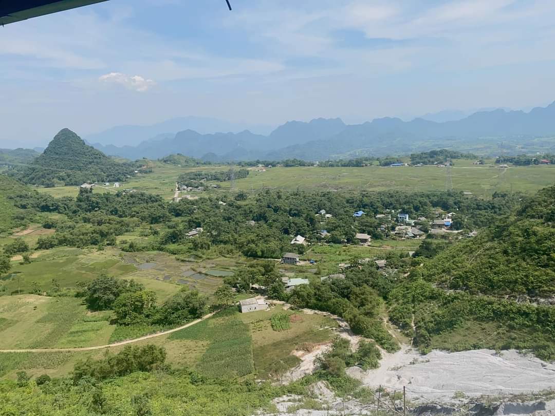 BÁN ĐẤT XÃ HỢP PHONG HÒA BÌNH 689M2 GIÁ CHỈ 6.5 TRIỆU/M2