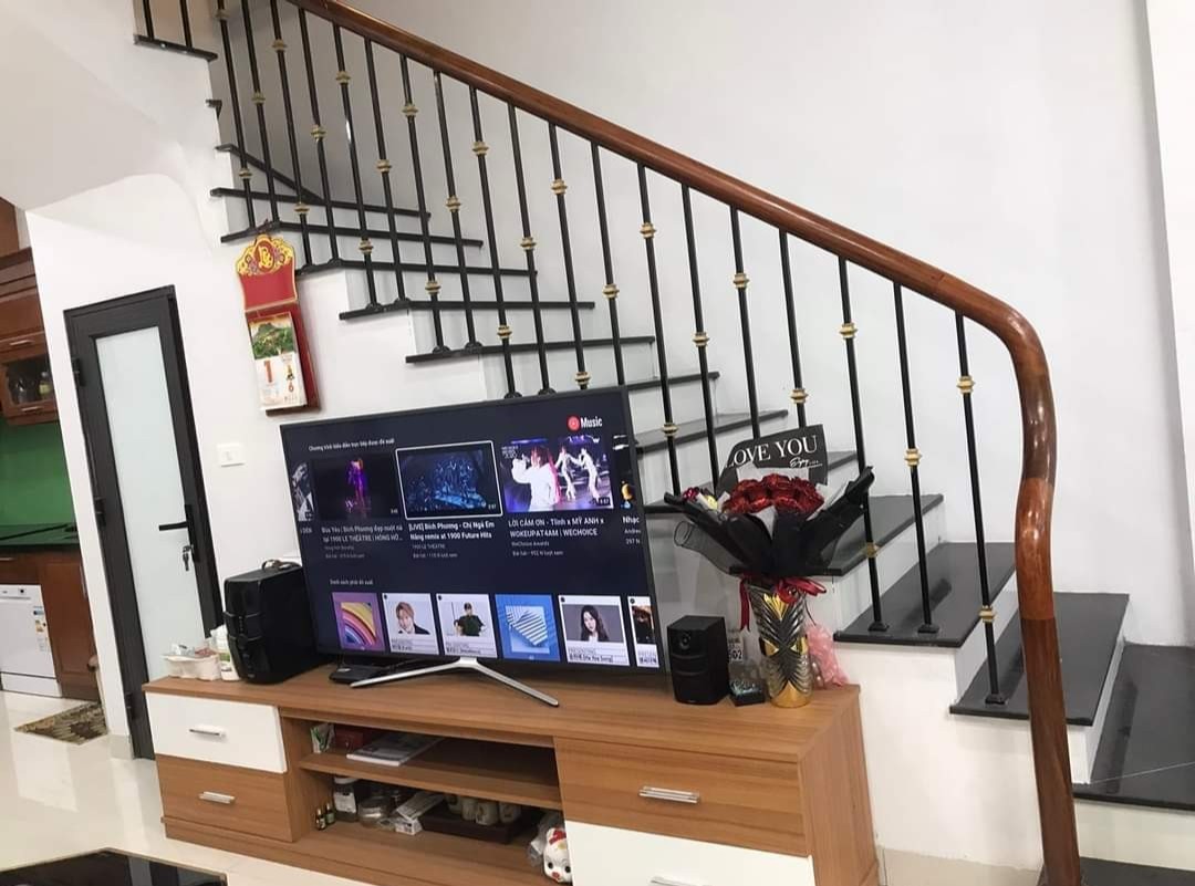 Nhà đẹp Ngô Thì Nhậm, gần phố, 47m2, 4 tầng, mặt tiền 4.2m, giá chỉ 4.9 tỷ,