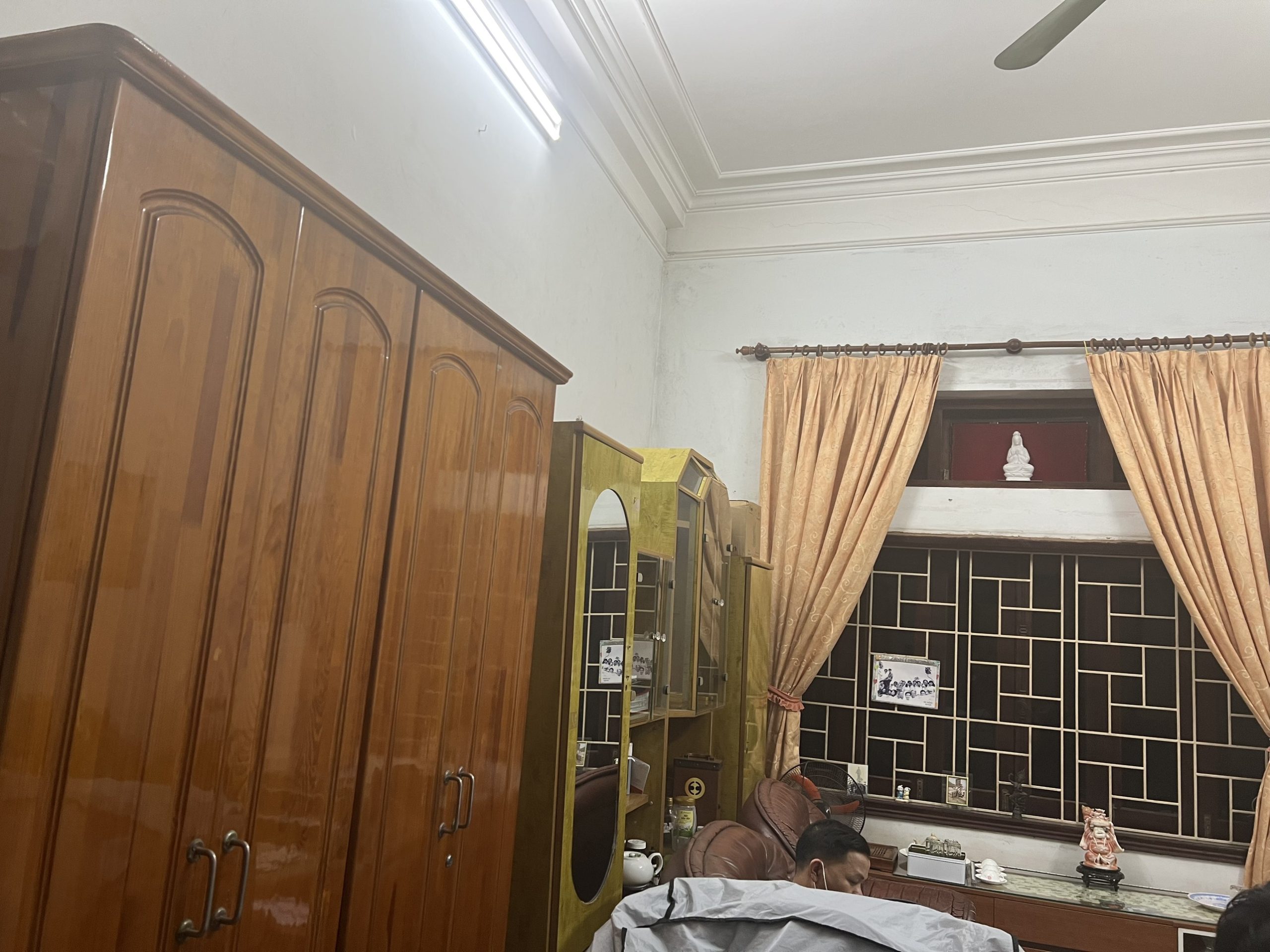 Gấp, chính chủ cần bán nhà Khương Trung p/lô ô tô, 8 phòng ngủ, 97m2 x 4t, mt 8m nhỉnh 9 tỷ.