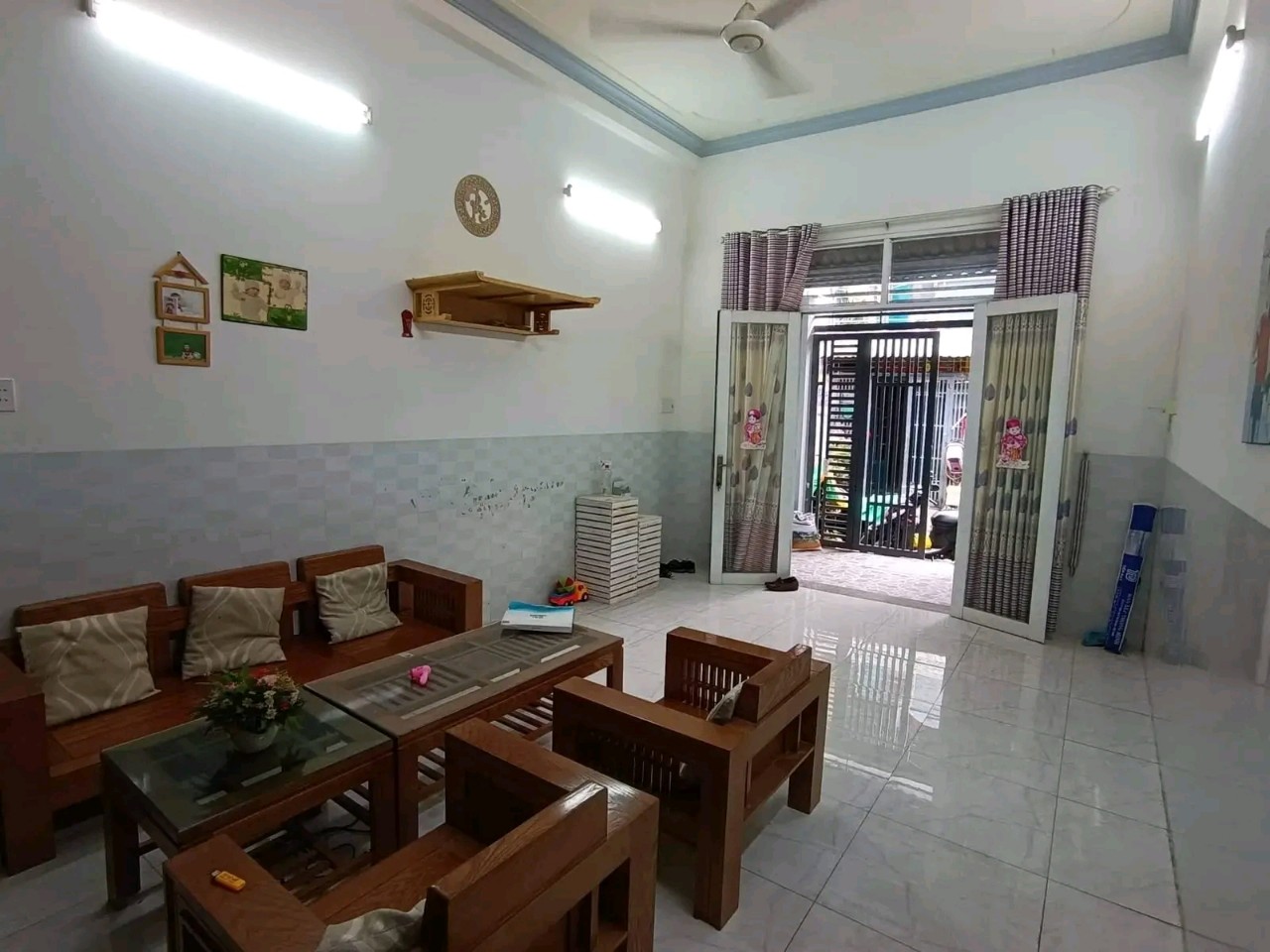 Có Ngay Hộ Khẩu Cô Giang Quận 1 - Nhà 4 Tầng BTCT - 4x14m - Vuông A4 - 5PN WC - Chỉ 13.X Tỷ