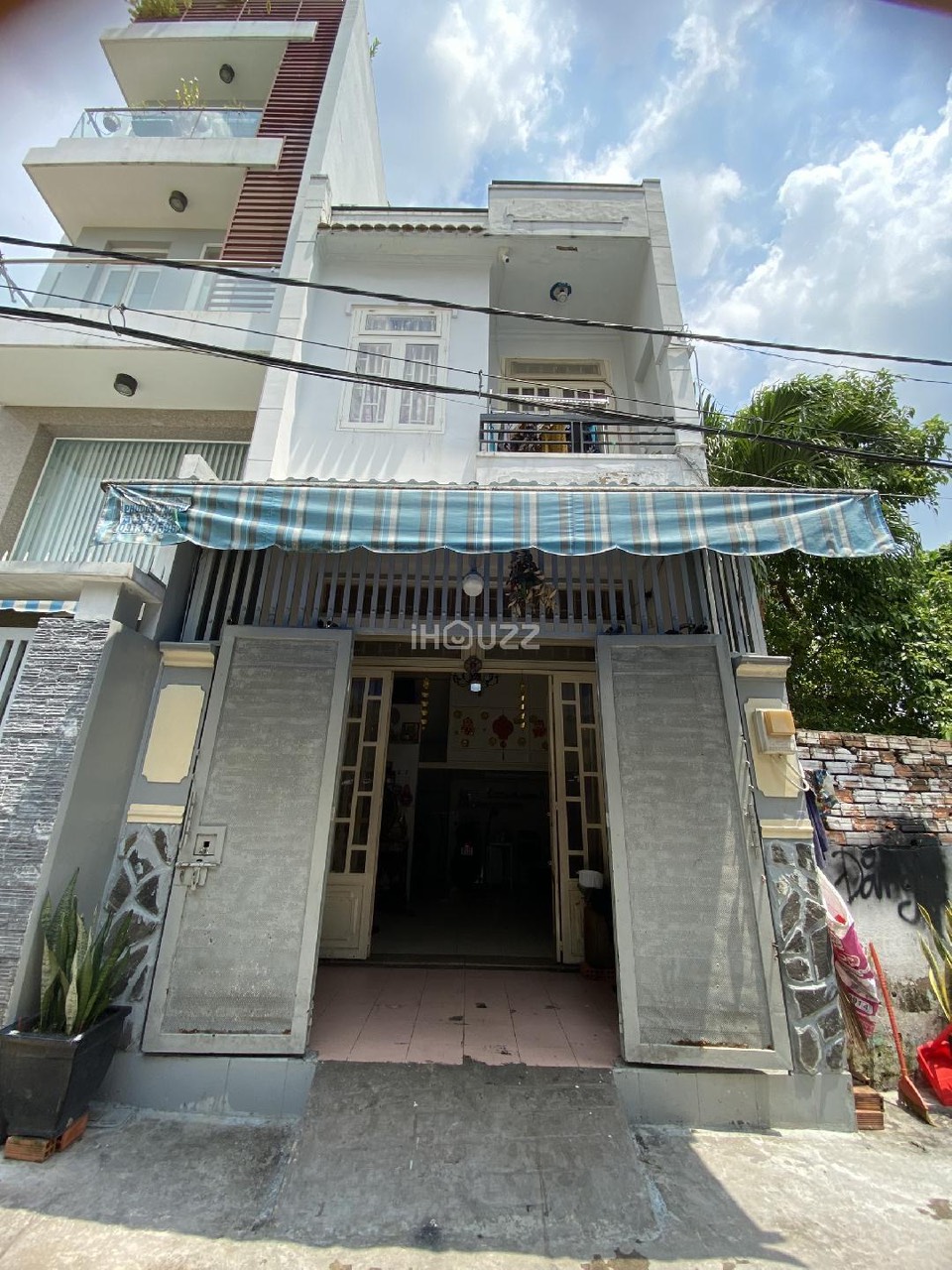 Nhà chính chủ hẻm xe hơi thông 2 lầu 37m2 chỉ 4 tỷ 2 thương lượng