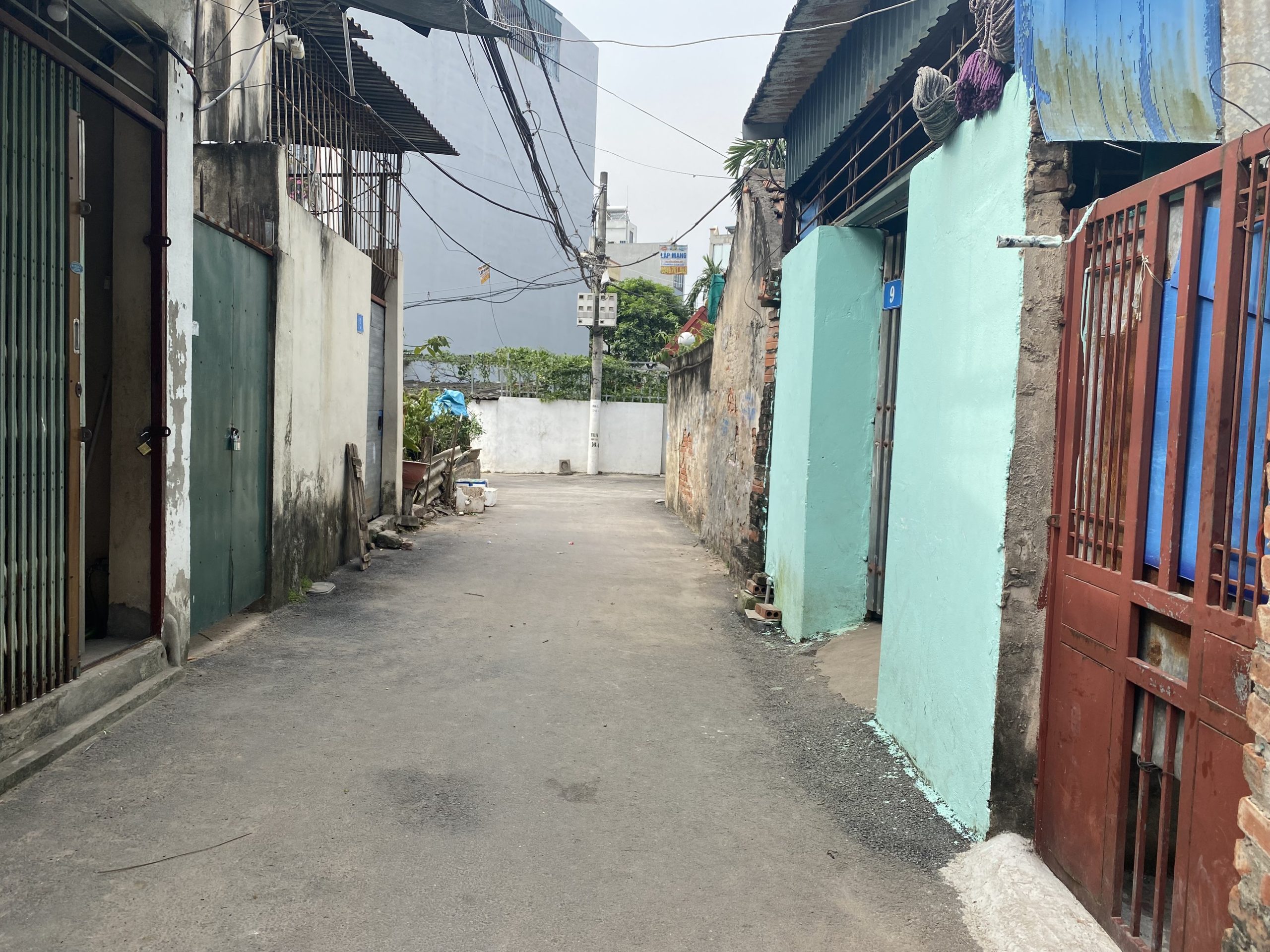 Cần bán nhanh mảnh đất thổ cư tặng nhà cấp 4 tại trung tâm tổ 3 phường Phúc Lợi , Long Biên