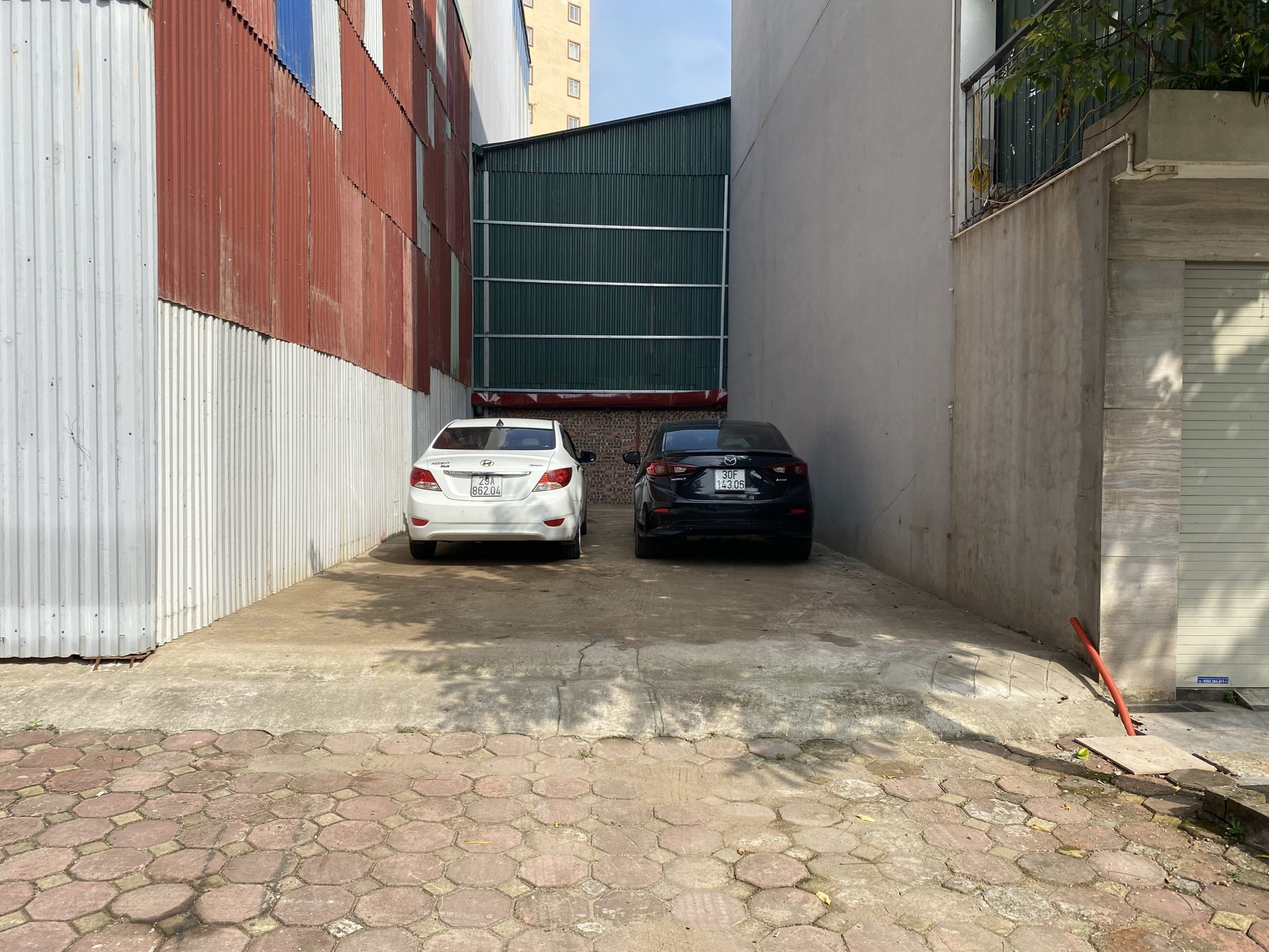 Chính chủ cần bán gấp mảnh đất thổ cư mặt phố Nguyễn Văn Hưởng phường Giang Biên