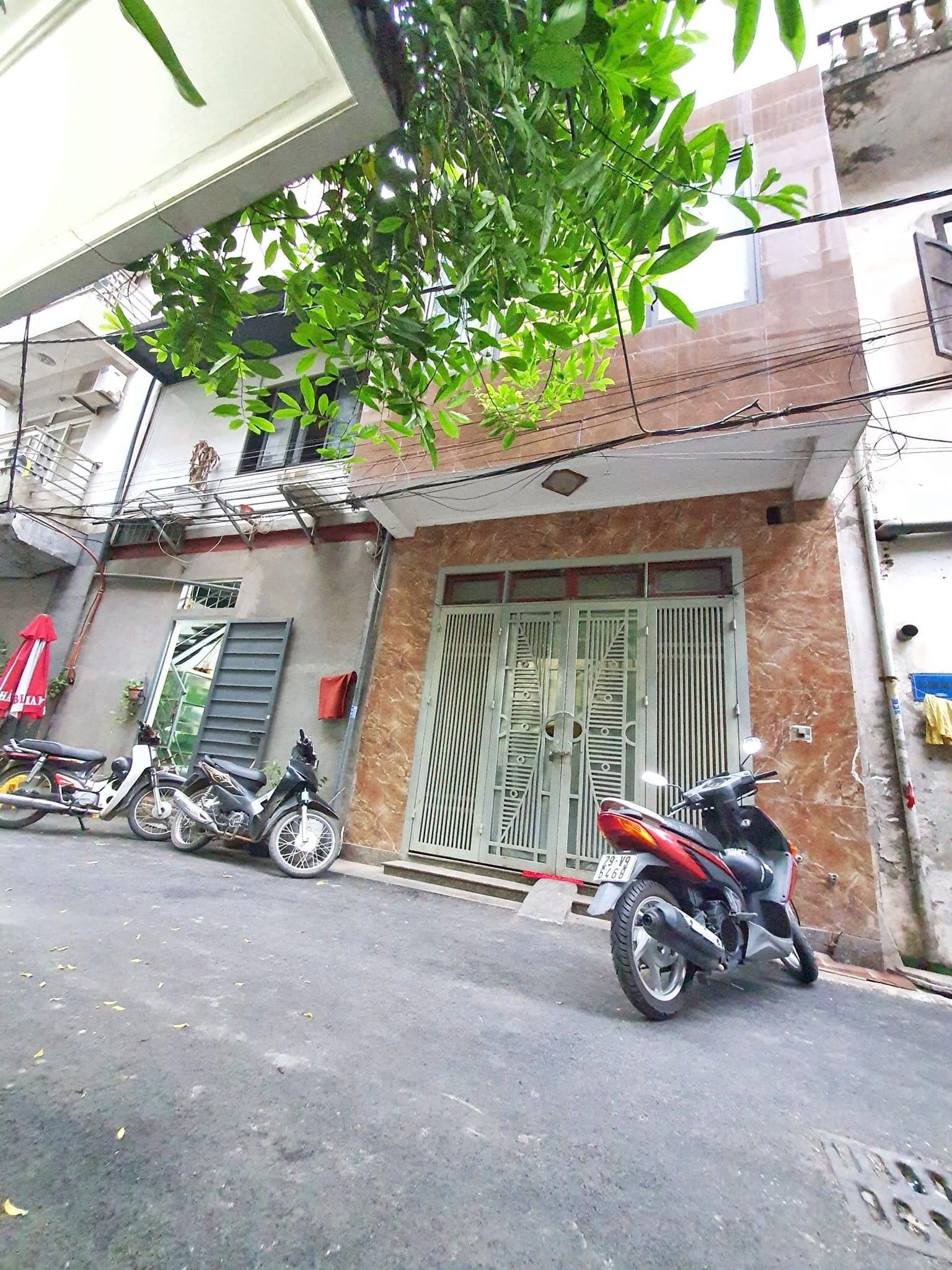 Chính chủ cần bán nhà Nguyễn Khuyến , Hà Đông , ô tô vào nhà , giá chỉ 5,6 tỷ