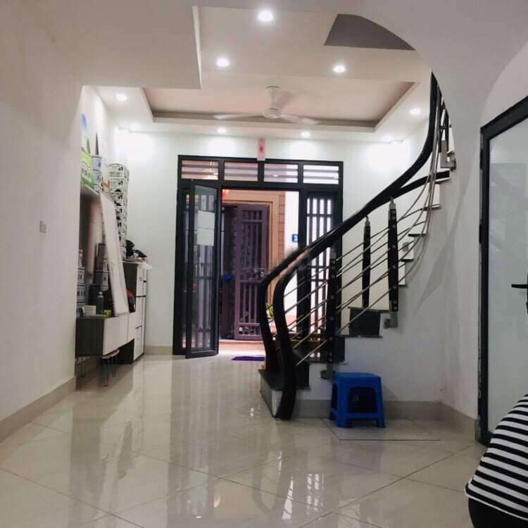 Chính chủ cần bán nhà 3 tầng, 3 phòng ngủ đường Hoa Thám, Hoài Đức, HN