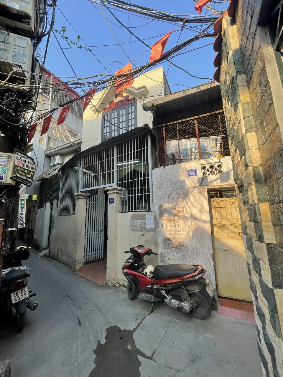 Hàng nóng TẠI NGÕ 128 TÔN ĐỨC THẮNG, SDCC 51m x 2 tầng, 2 ngủ 2 wc, sân cổng riêng, Chỉ có 1 tỷ 820