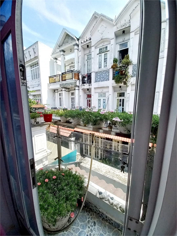 NHÀ PHỐ PHONG CÁCH BIỆT THỰ NHỈNH 4 TỶ - HUỲNH TẤN PHÁT - NHÀ BÈ