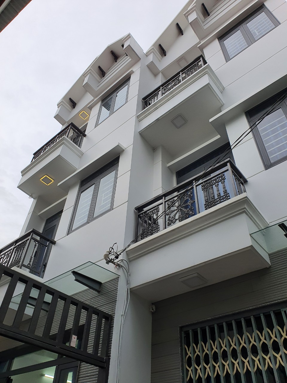 Bán nhà đường ÂU CƠ, ngay vòng xoay Lê đại Hành - Bình Thới