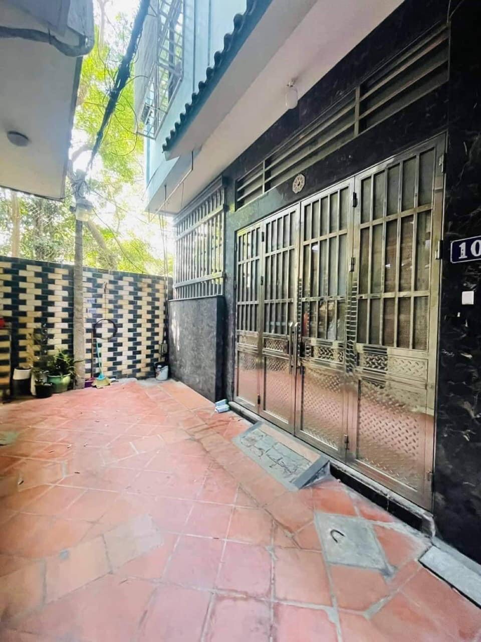 Bán nhà phố Hào Nam Quận Đống Đa Tp Hà Nội