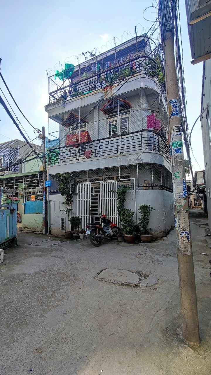 BÁN GẤP CĂN GÓC 3 LẦU HẺM XE TẢI HUỲNH TẤN PHÁT, QUẬN 7 - 3,5 TỲ