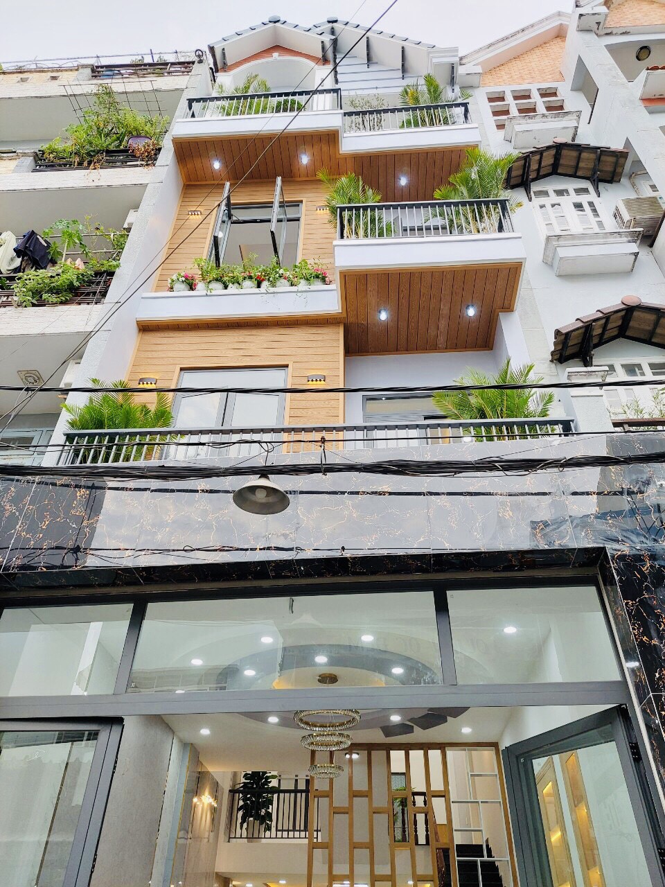 kiệt tác ngang 5m x 16m ĐS3,P9 giá 9 tỷ 8.