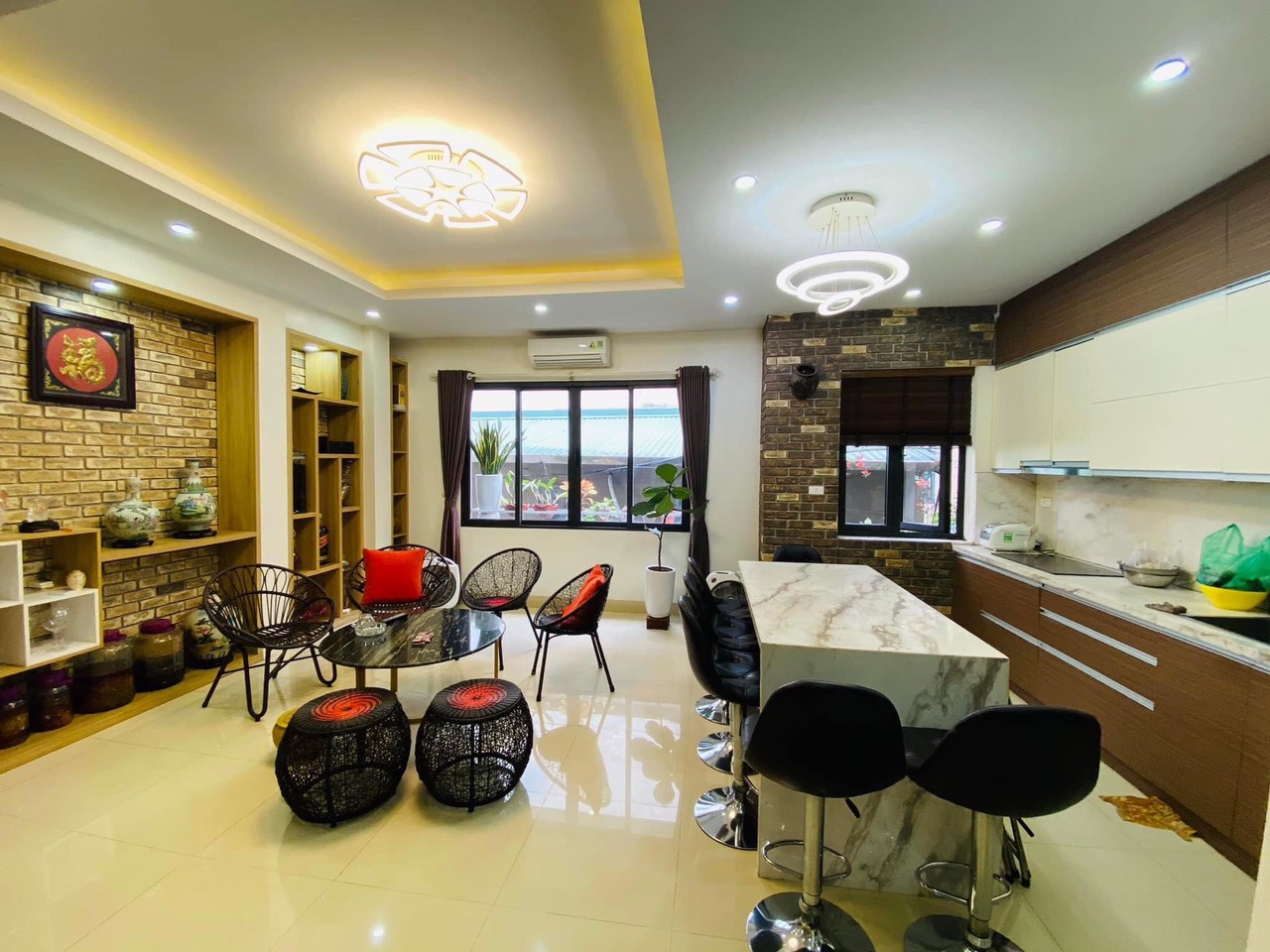 CỰC PHẨM TỨ LIÊN TÂY HỒ, THÔNG SỐ VÀNG, NHÀ SIÊU ĐẸP, NHÀ TỰ XÂY TẶNG HẾT NỘI THẤT, NGÕ THÔNG GẦN Ô TÔ TRÁNH