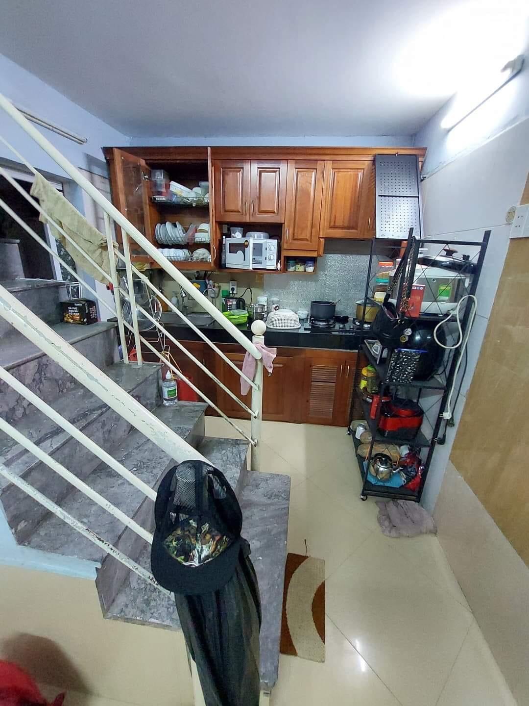 Bán Nhà phố Kim Mã, trung tâm quận Ba Đình, diện tích 30m 4 tầng giá 3 tỷ