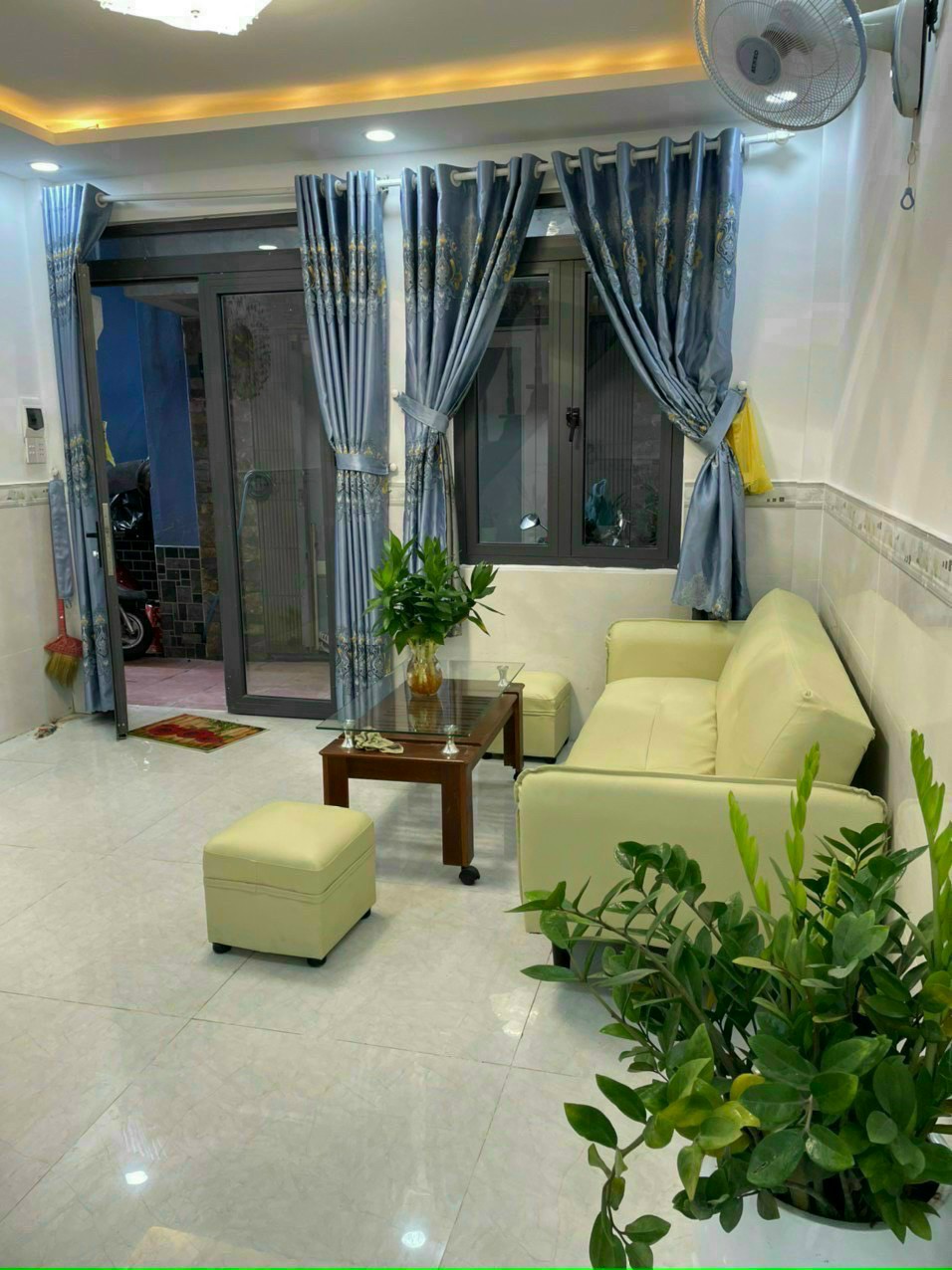 Ngộp Nặng Bank Bán Gấp - Nhà Mới Quang Trung P.10 GV - 4x9.5m - Chỉ 2.35 tỷ.