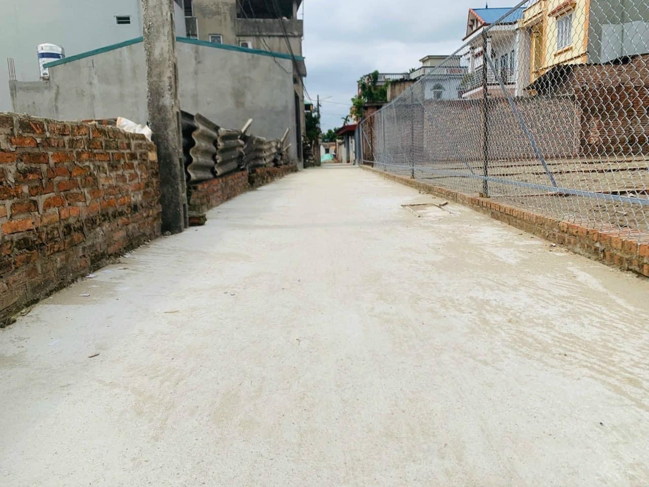 Cần bán 40,4m2 đất tại Đình Trung, Xuân Nộn, Đông Anh, Hà Nội.